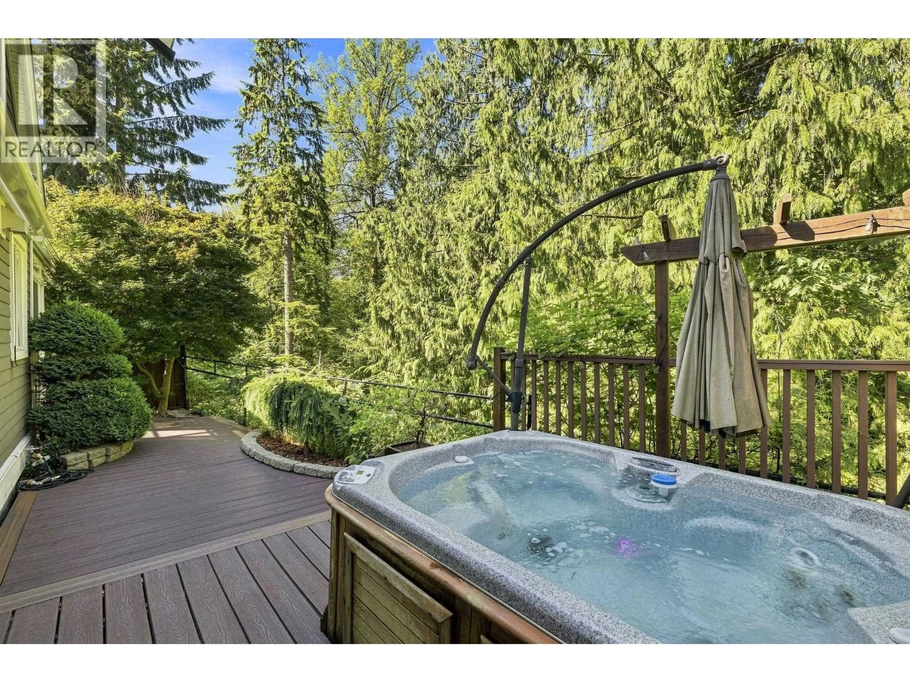 Patio, water/lake/river/ocean view for 29 - 3295 SUNNYSIDE ROAD, Anmore British Columbia V3H4Z4