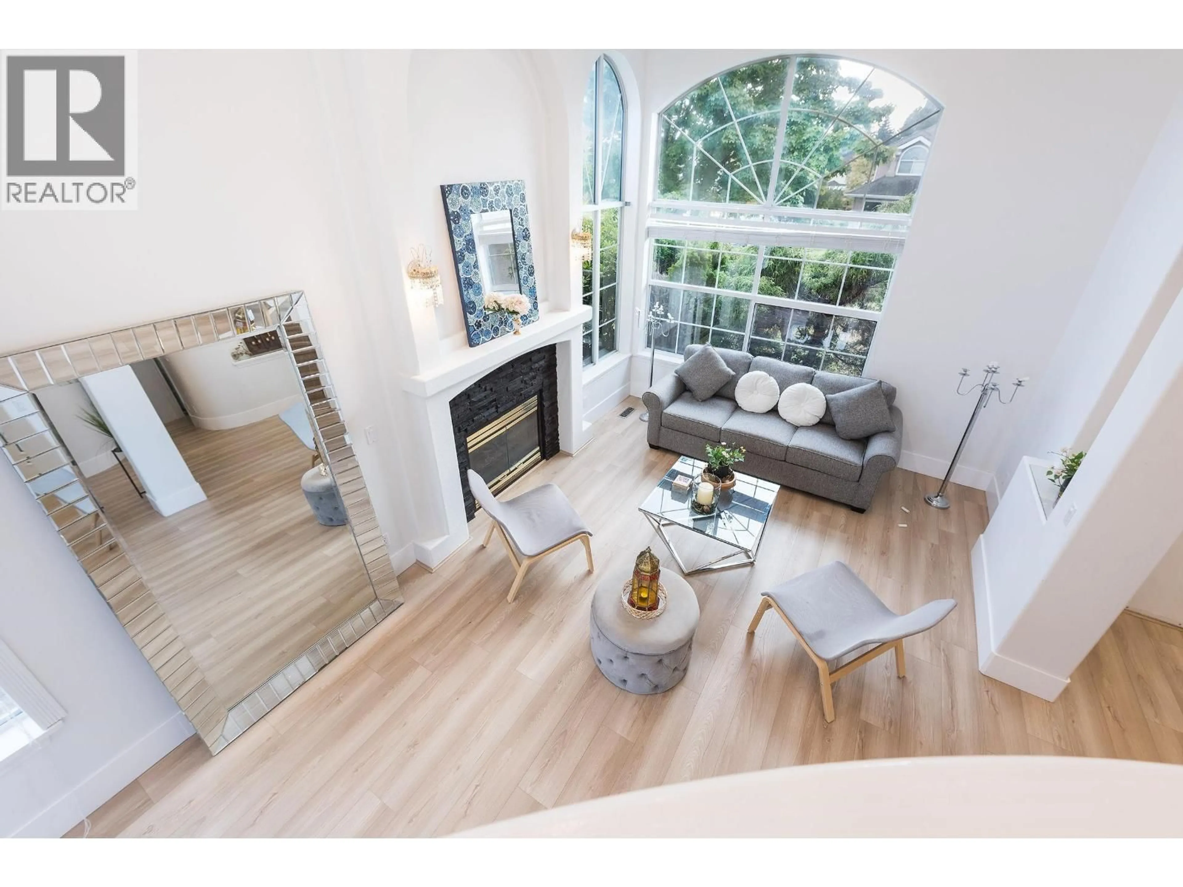 Living room with furniture, unknown for 1545 SALAL CRESCENT, Coquitlam British Columbia V3E2V6
