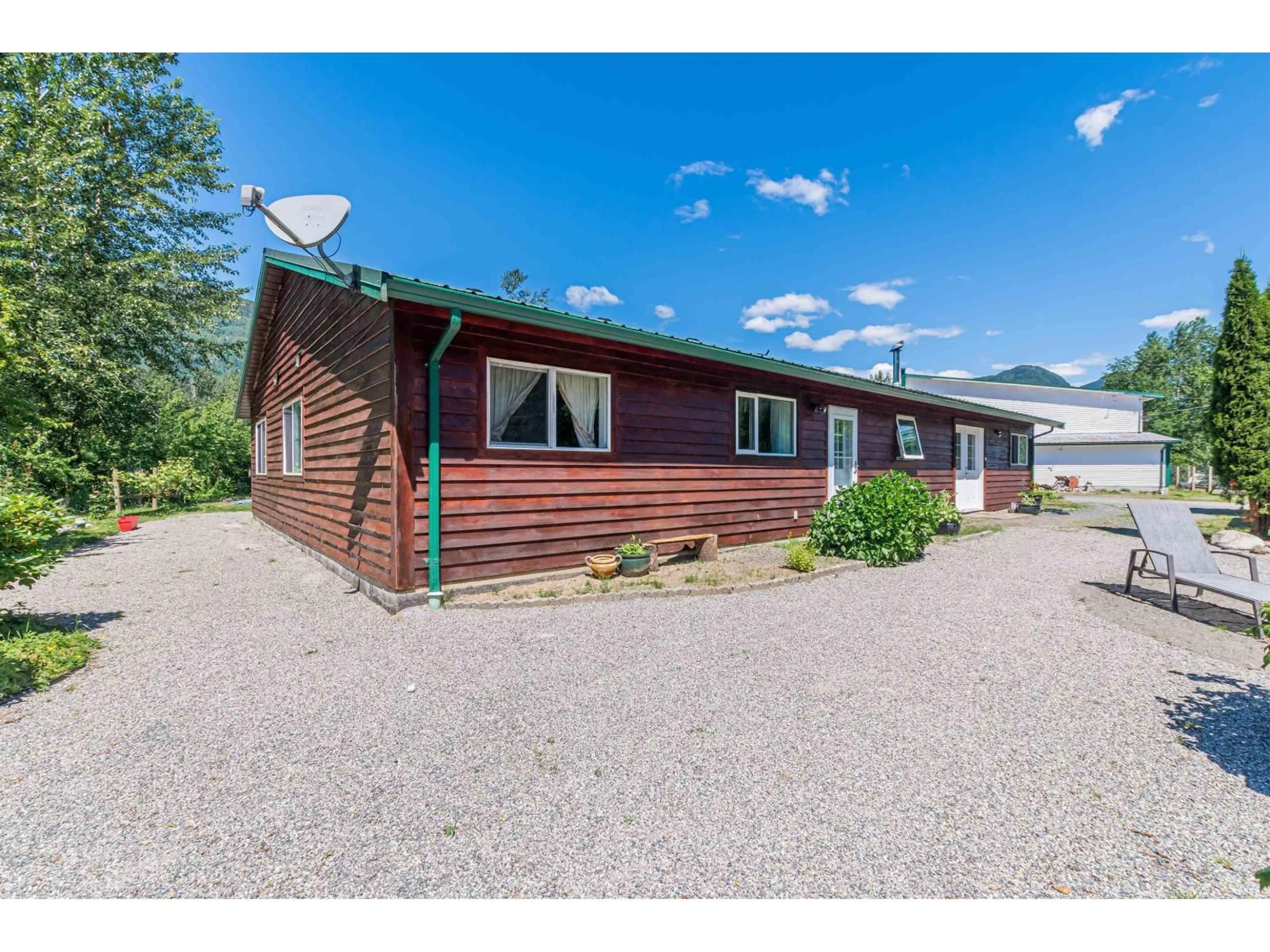 A pic from outside/outdoor area/front of a property/back of a property/a pic from drone, unknown for 58465 LAIDLAW ROAD, Laidlaw British Columbia V0X1L2