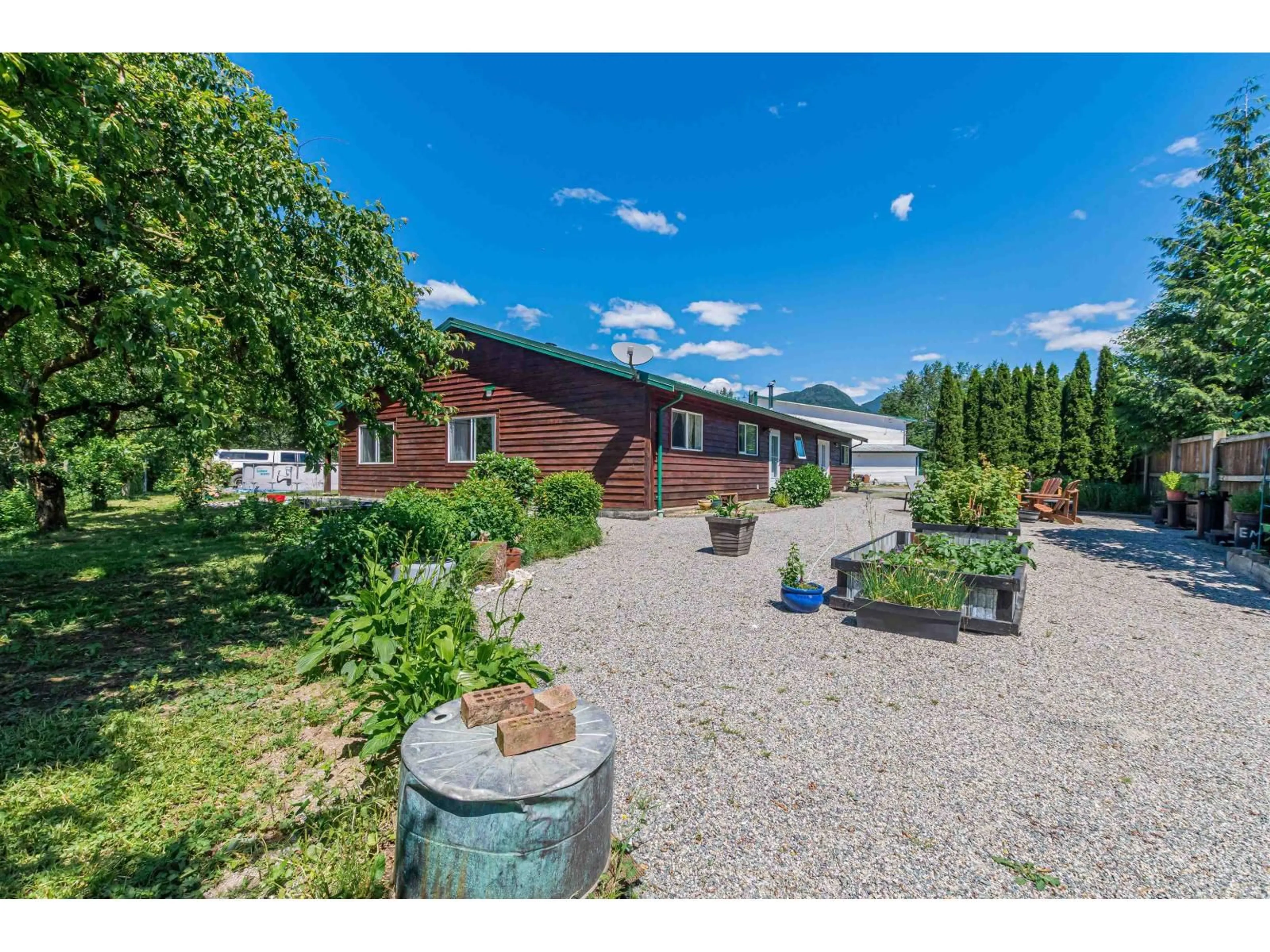 A pic from outside/outdoor area/front of a property/back of a property/a pic from drone, unknown for 58465 LAIDLAW ROAD, Laidlaw British Columbia V0X1L2