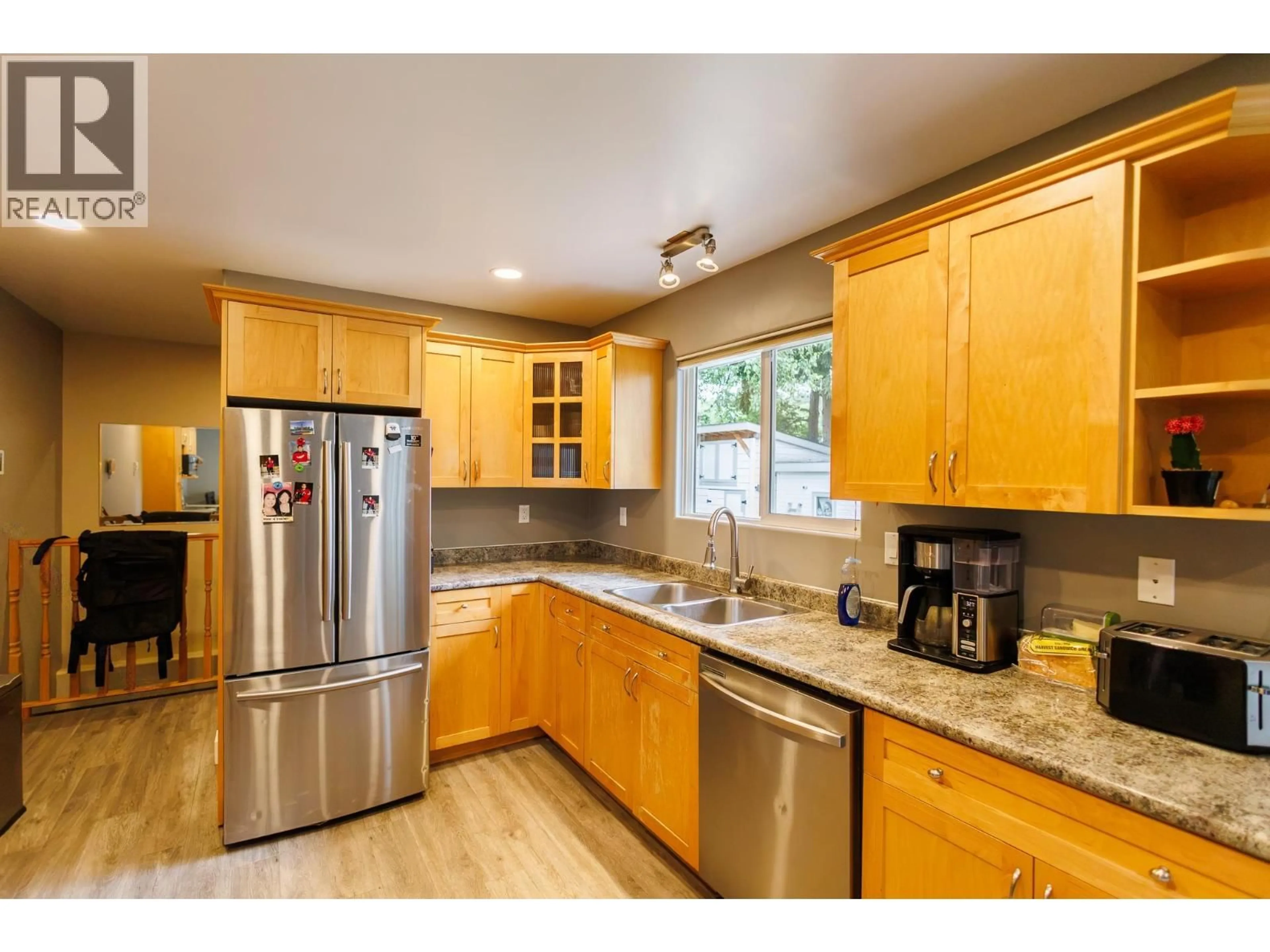 Open concept kitchen, unknown for 4922 SCOTT AVENUE, Terrace British Columbia V8G2B8