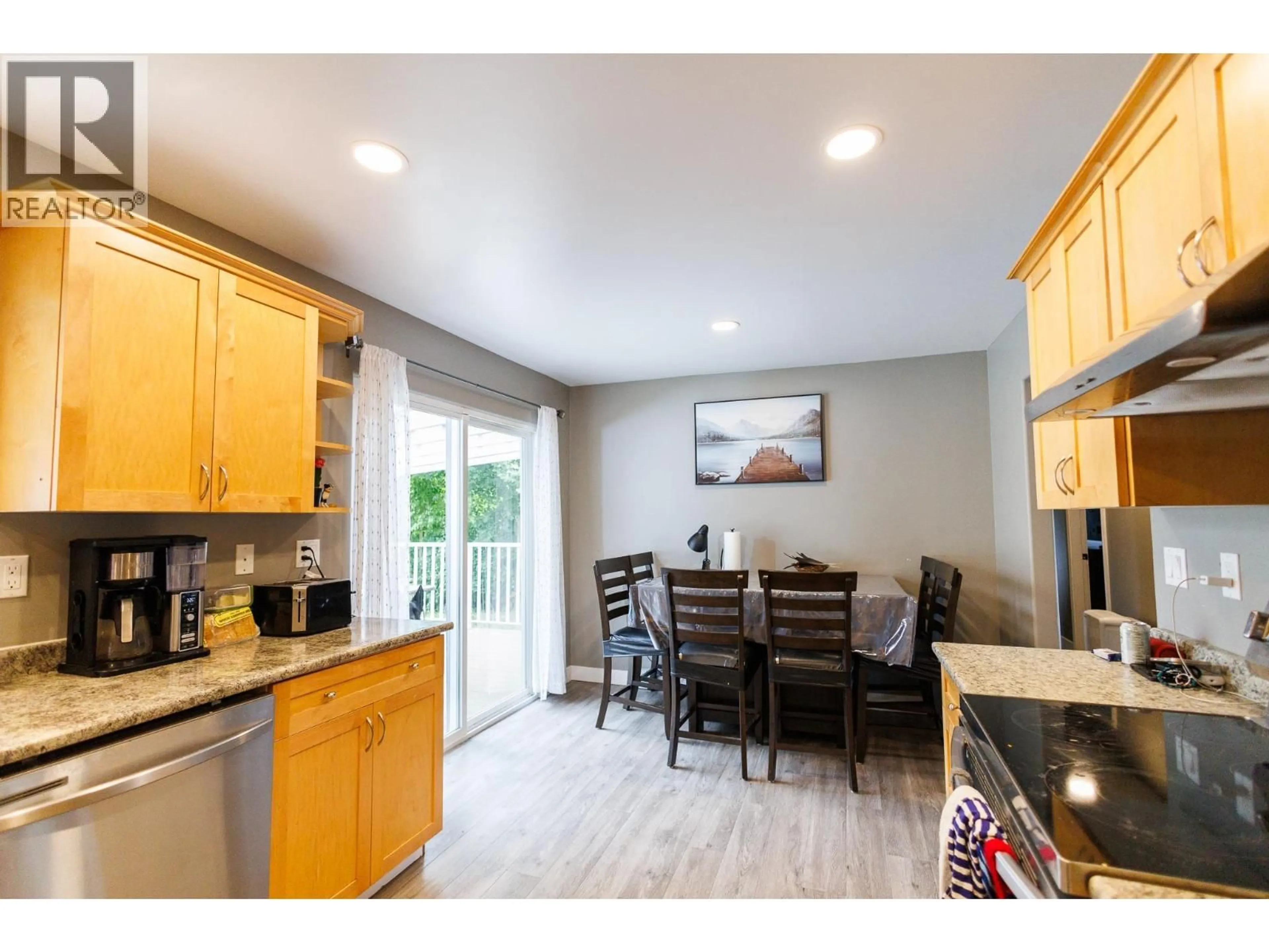 Open concept kitchen, unknown for 4922 SCOTT AVENUE, Terrace British Columbia V8G2B8