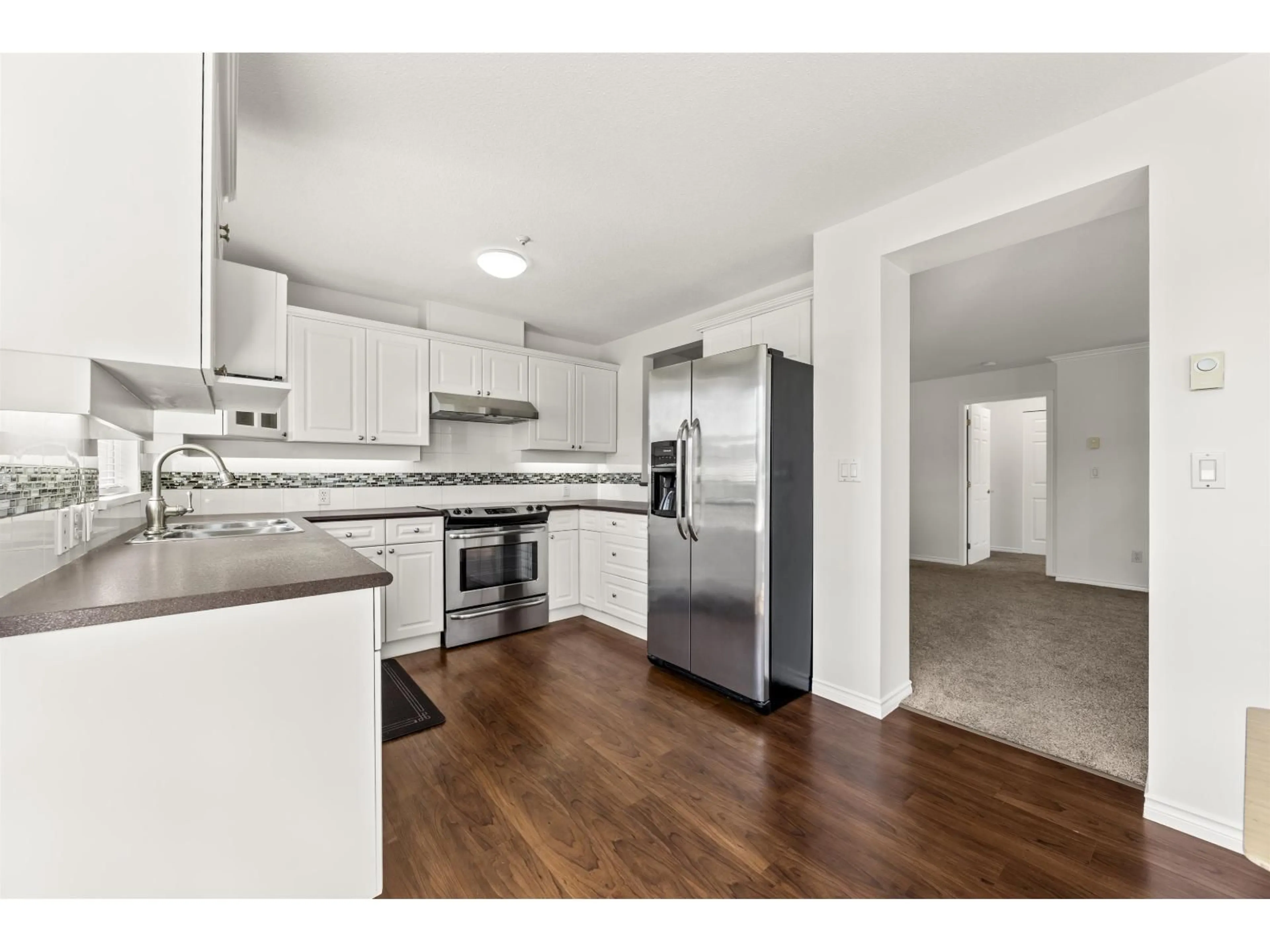 Open concept kitchen, unknown for 213 - 20448 PARK AVENUE, Langley British Columbia V3A4N3
