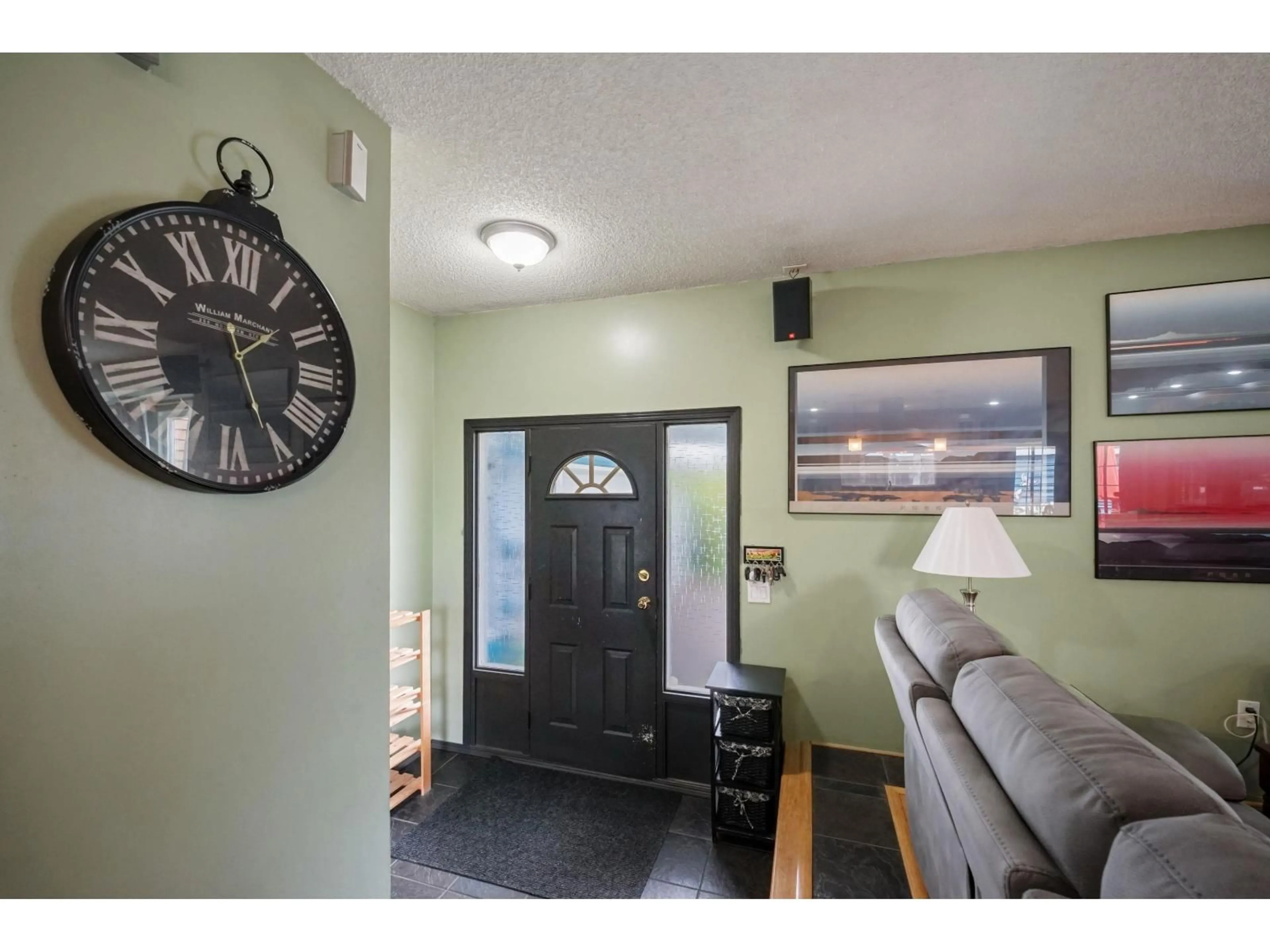 Indoor entryway for 12737 DRUMMOND PLACE, Surrey British Columbia V3V6G4