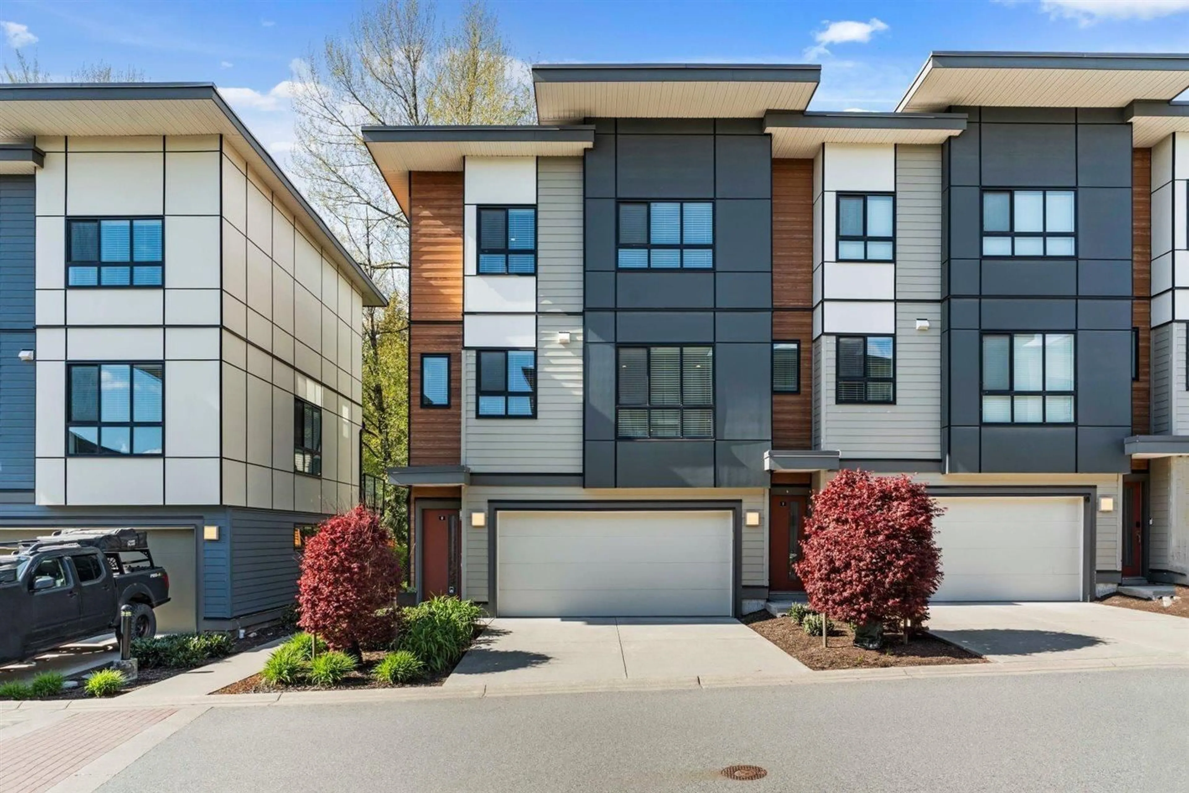 Home with brick exterior material, street for 6 - 1968 PARALLEL ROAD NORTH, Abbotsford British Columbia V3G2C6