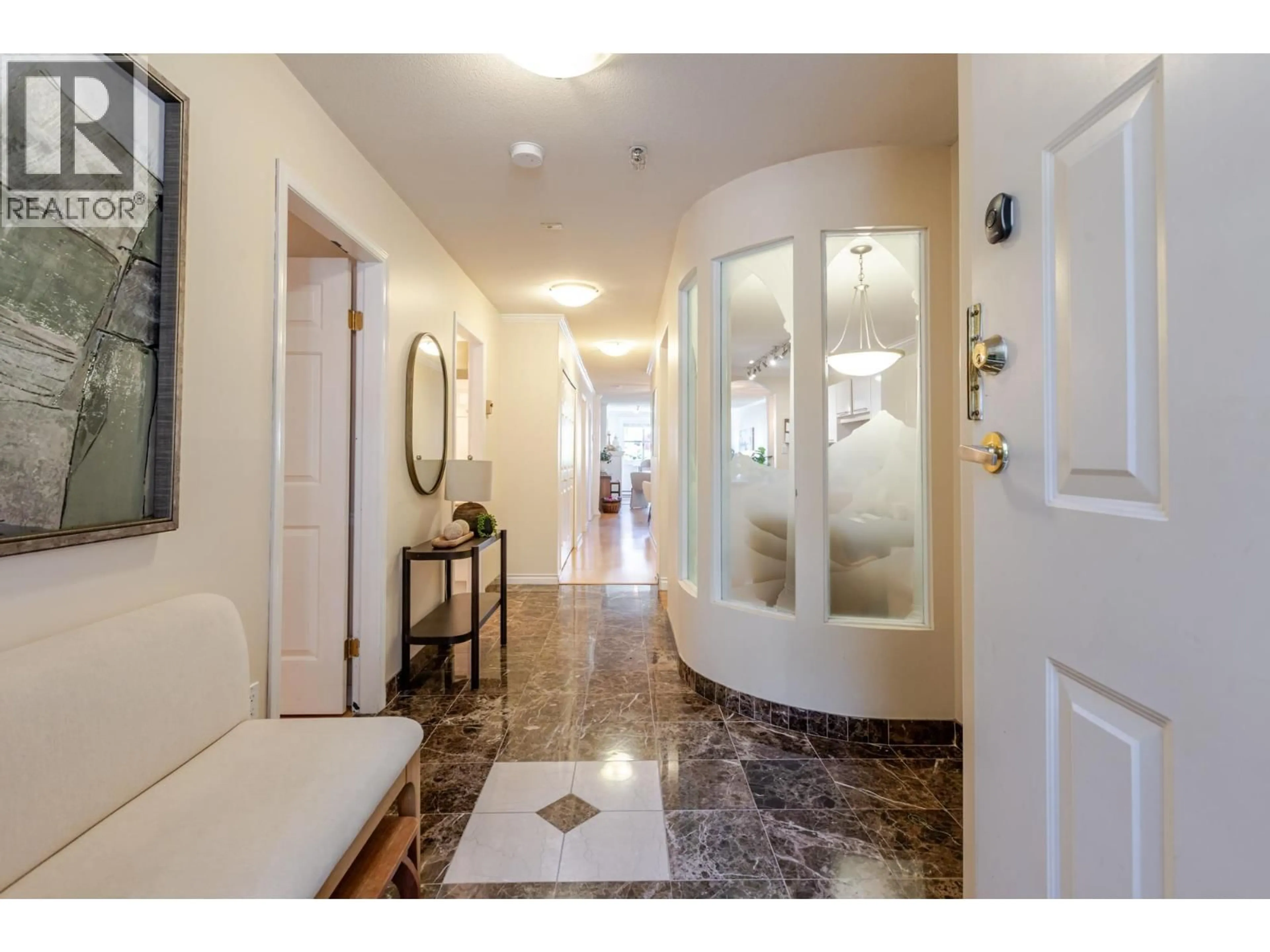 Indoor foyer for 103 - 2 RENAISSANCE SQUARE, New Westminster British Columbia V3M6K3