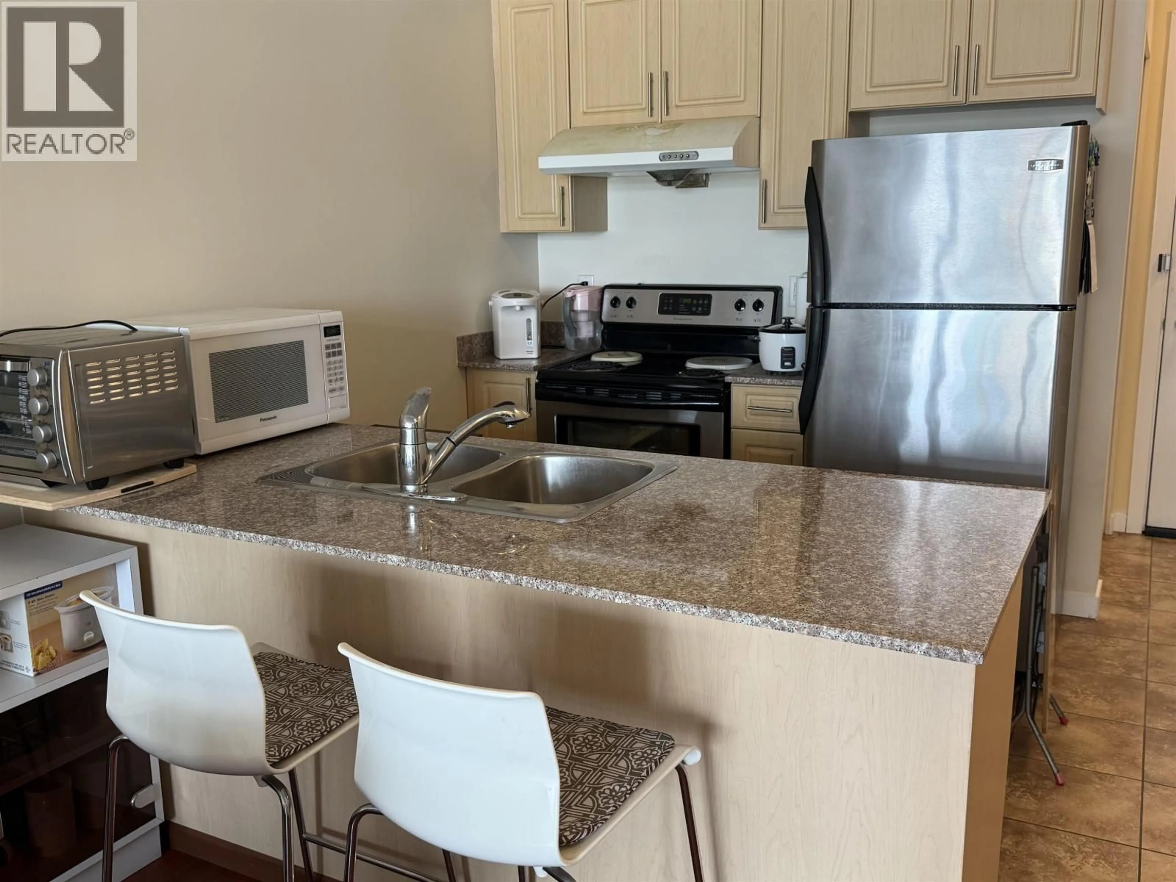 Standard kitchen, wood/laminate floor for 703 - 6133 BUSWELL STREET, Richmond British Columbia V6Y0B2