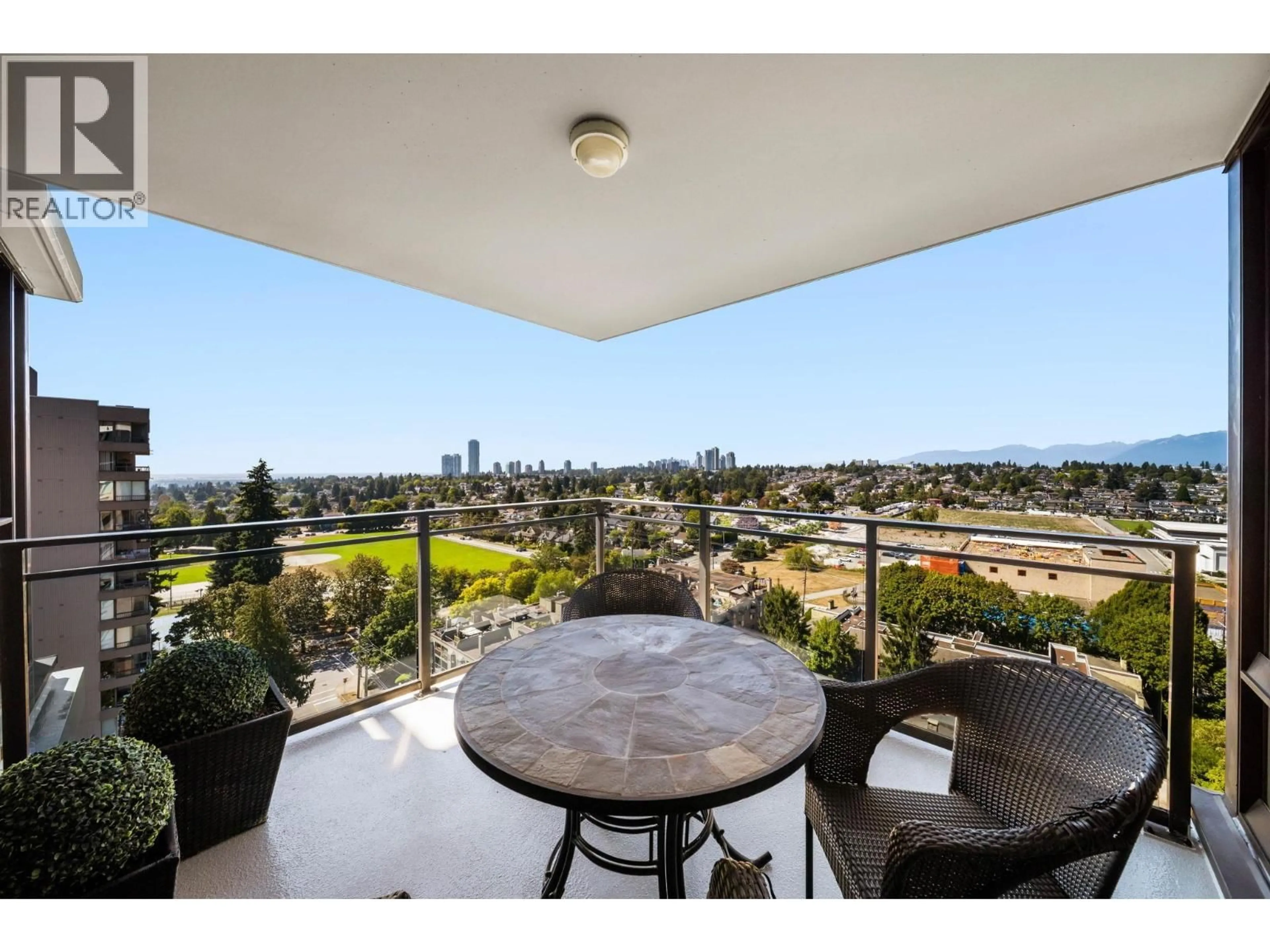 Patio, water/lake/river/ocean view for 1602 - 720 HAMILTON STREET, New Westminster British Columbia V3M7A6