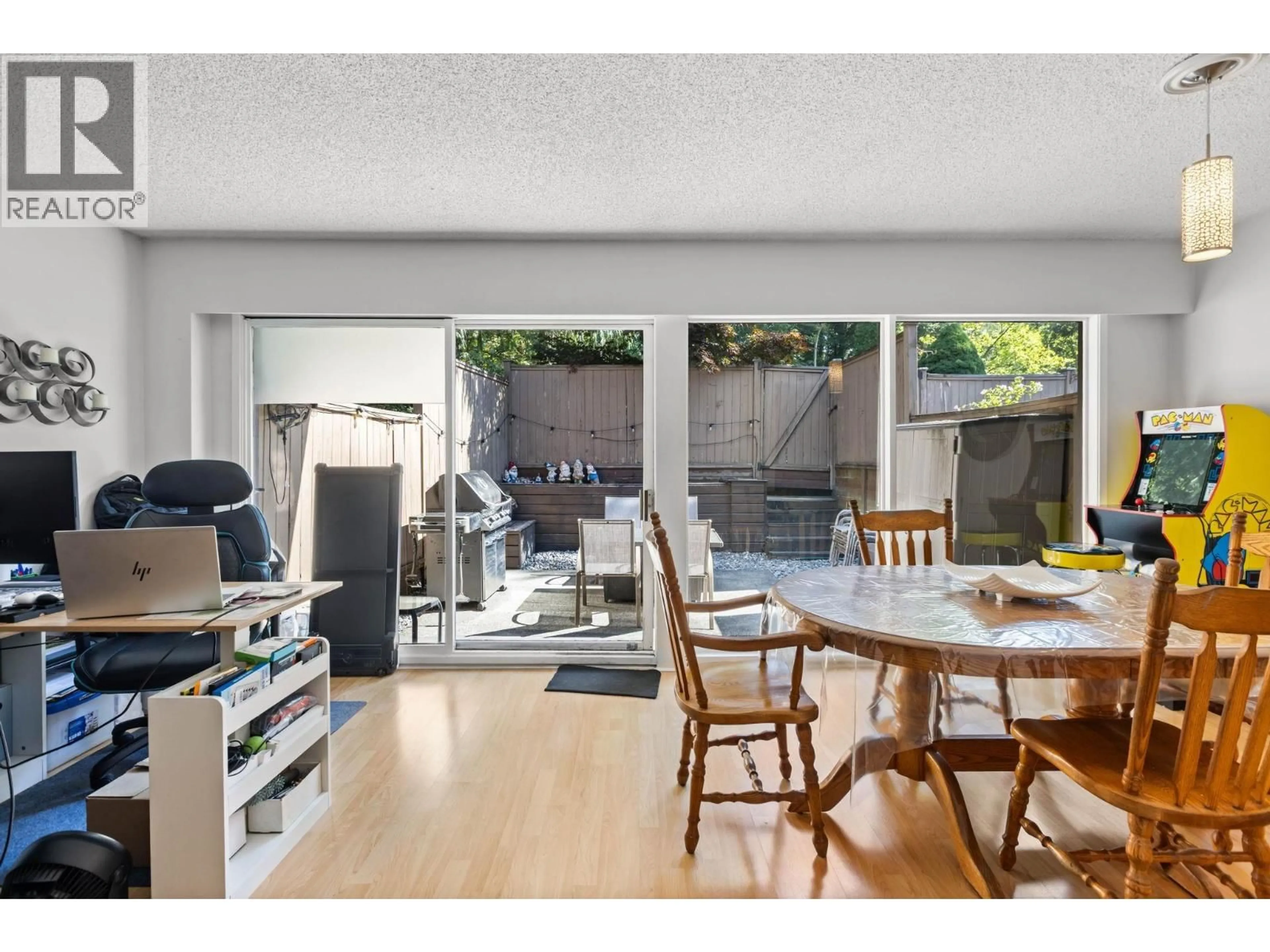 Unknown for 9010 CENTAURUS CIRCLE, Burnaby British Columbia V3J1C2