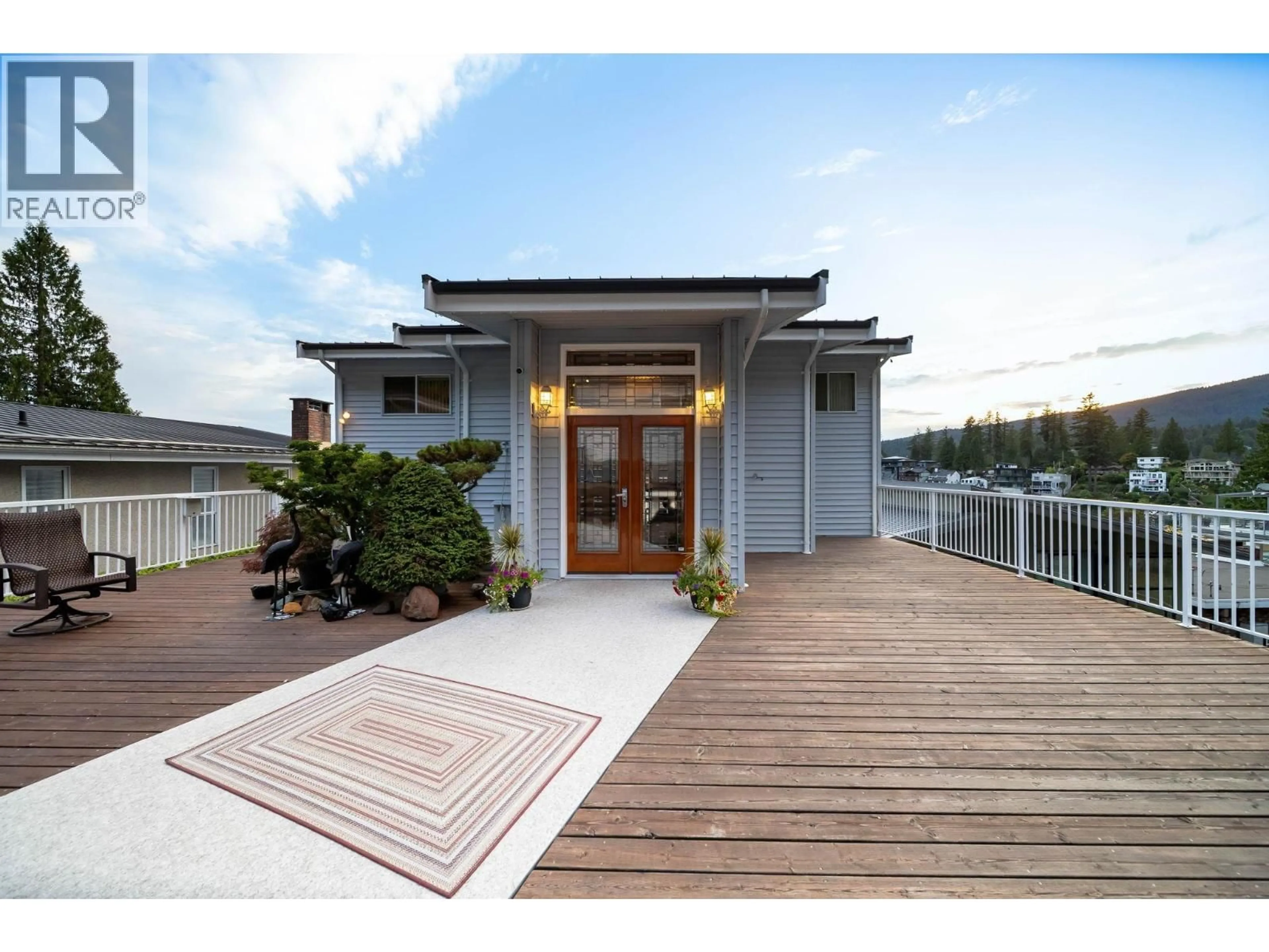 Indoor foyer for 4705 BELCARRA BAY ROAD, Belcarra British Columbia V3H4P6