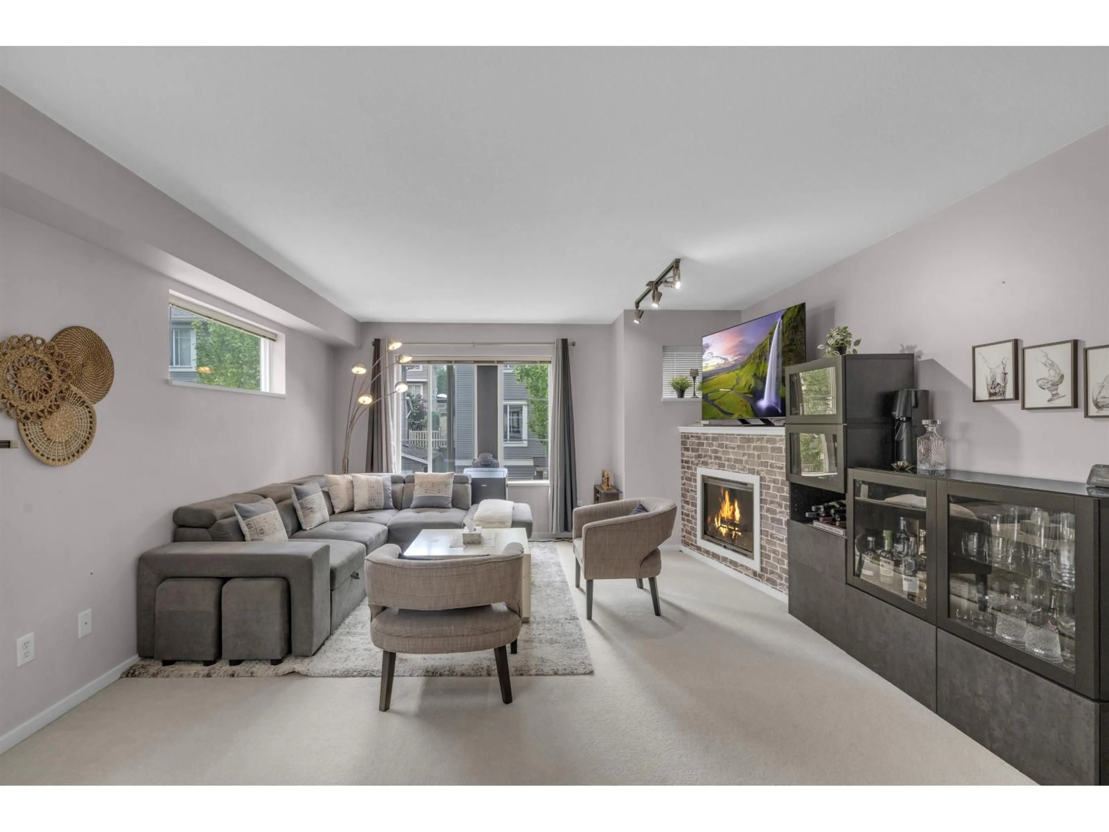 Living room with furniture, unknown for 67 - 15155 62A AVENUE, Surrey British Columbia V3S8A6
