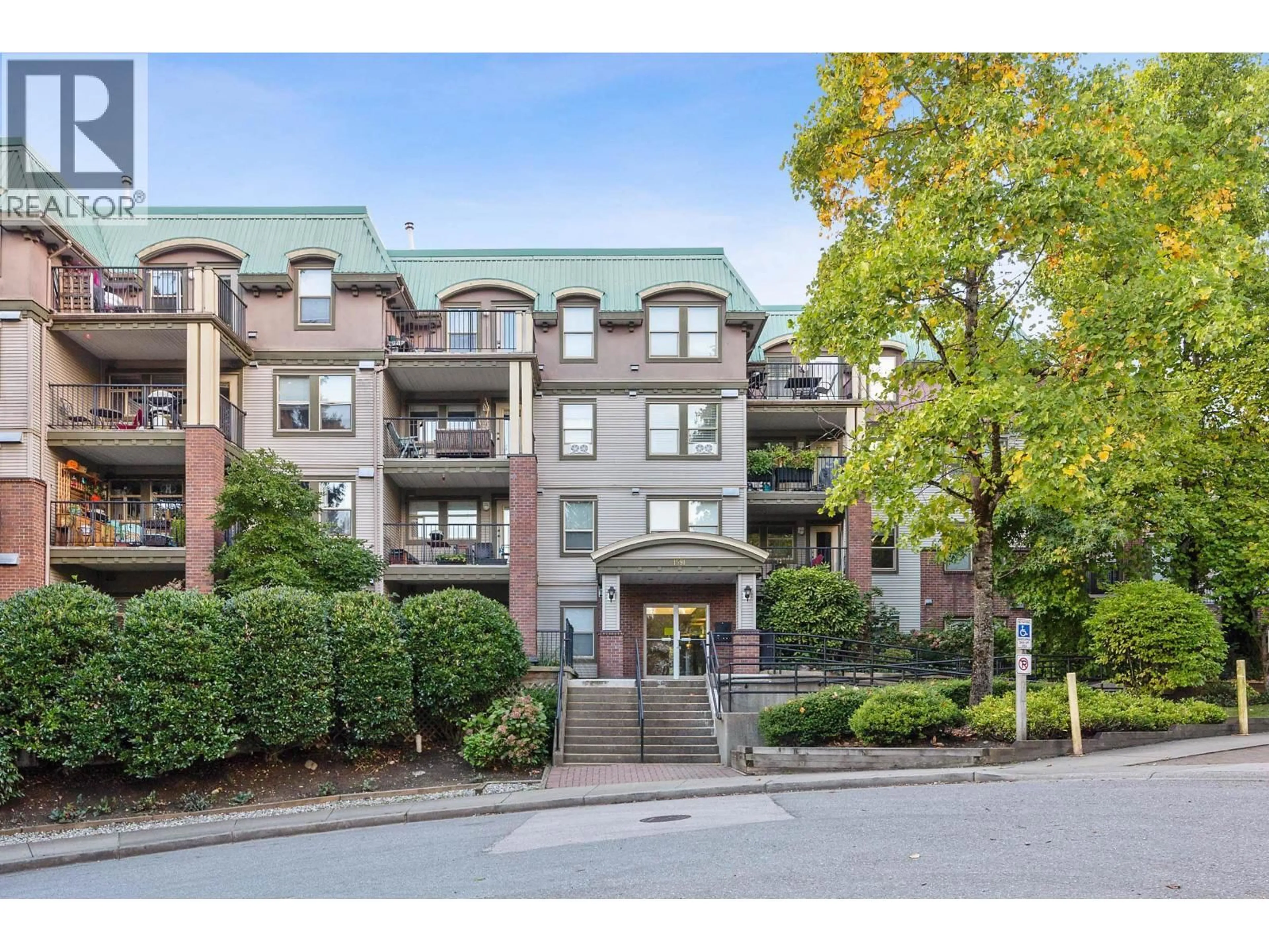 Unknown for 414 - 1591 BOOTH AVENUE, Coquitlam British Columbia V3K1B7