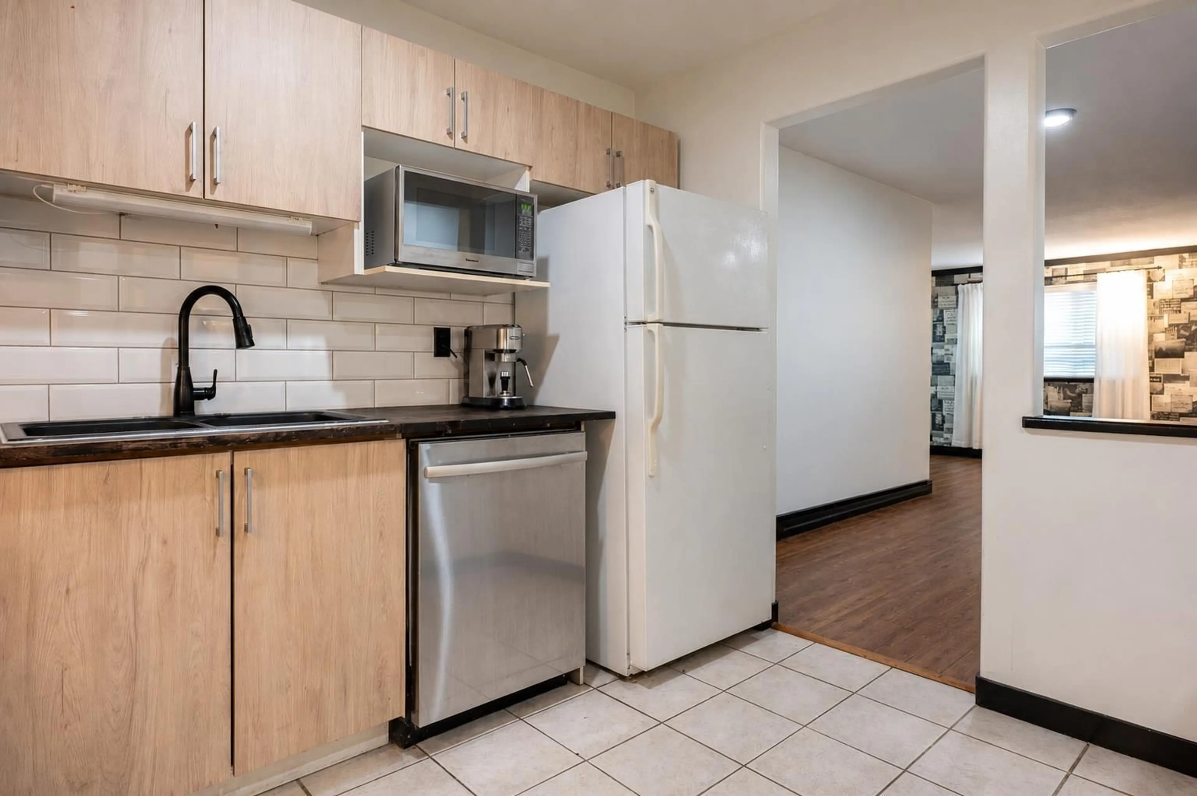 Standard kitchen, ceramic/tile floor for 108 - 20189 54 AVENUE, Langley British Columbia V3A3W2