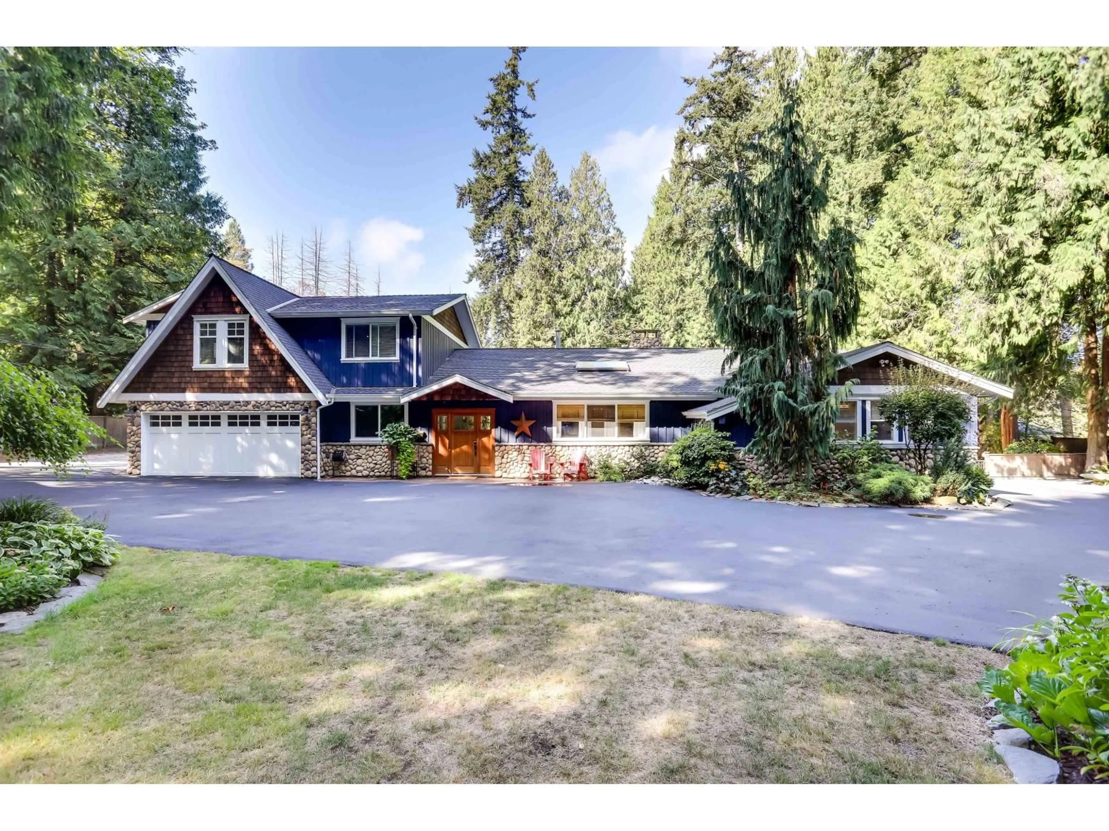 A pic from outside/outdoor area/front of a property/back of a property/a pic from drone, unknown for 14084 GREENCREST DRIVE, Surrey British Columbia V4P1L6