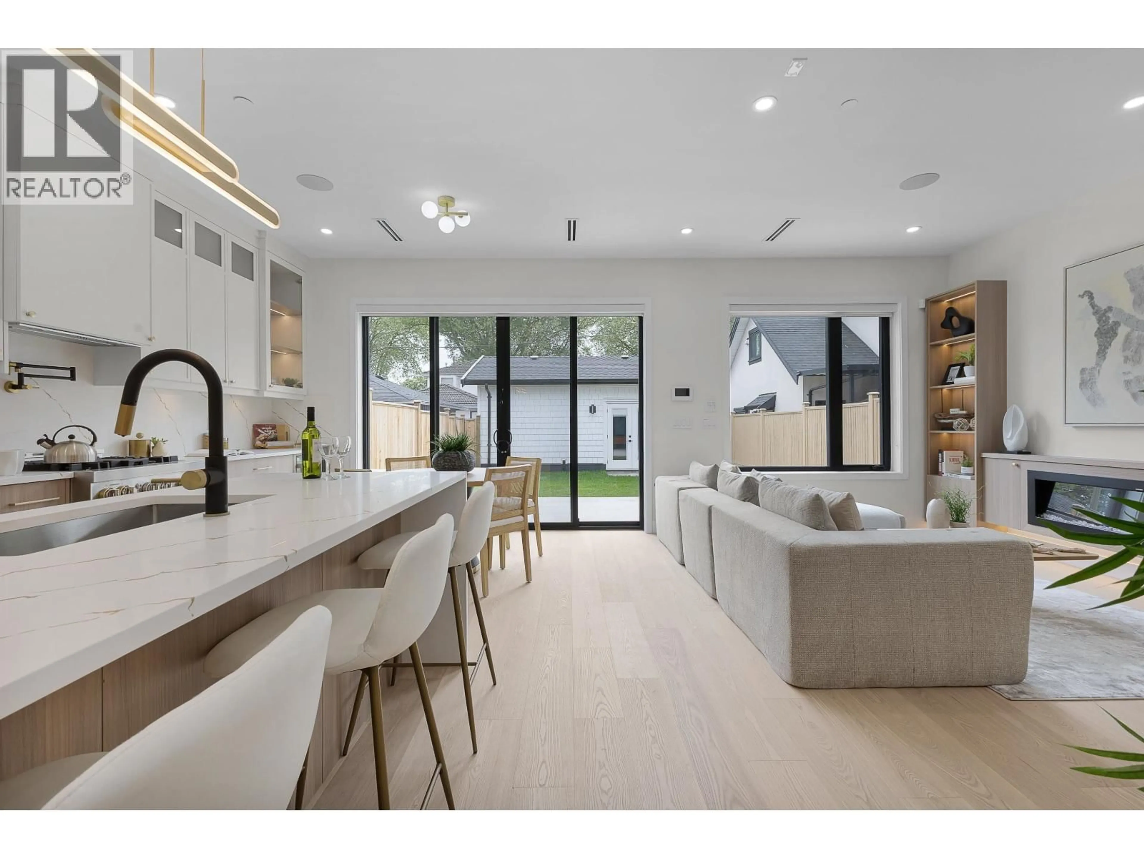 Open concept kitchen, ceramic/tile floor for 2 - 182 ONTARIO PLACE, Vancouver British Columbia V5W1S2