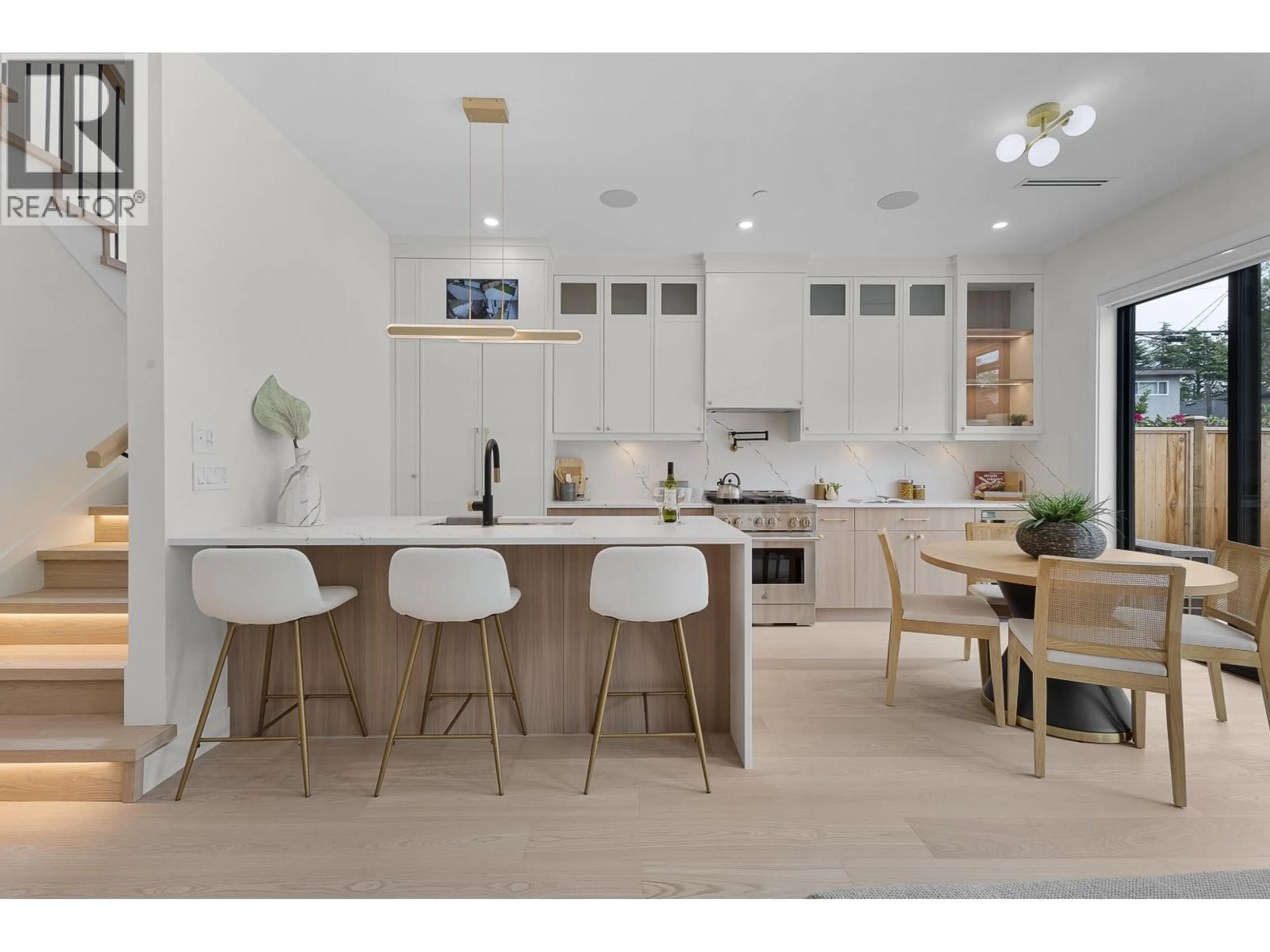 Open concept kitchen, ceramic/tile floor for 2 - 182 ONTARIO PLACE, Vancouver British Columbia V5W1S2