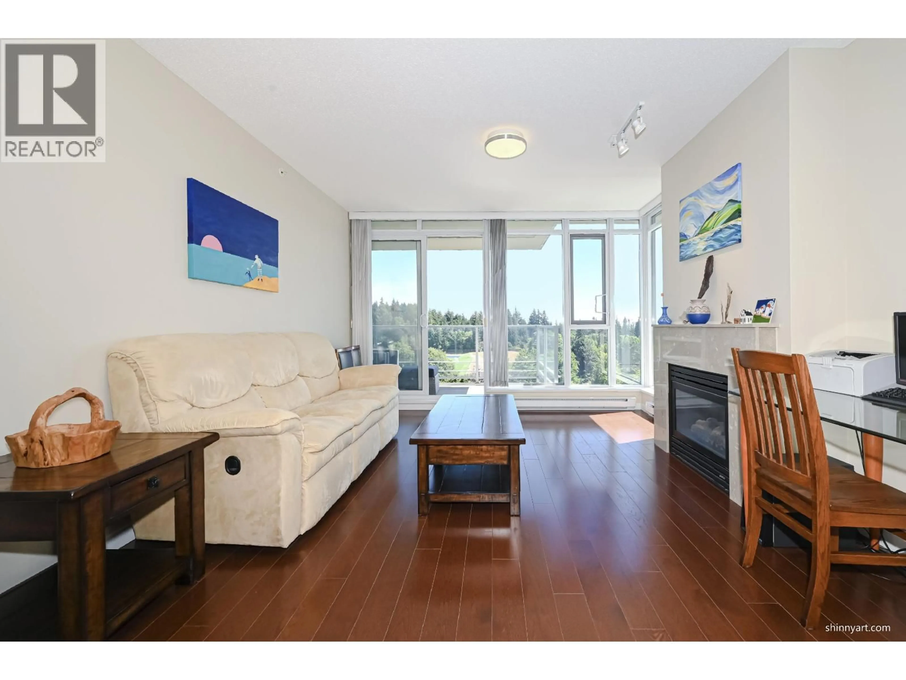 Living room with furniture, wood/laminate floor for 803 - 2688 MALL, Vancouver British Columbia V6T2J8