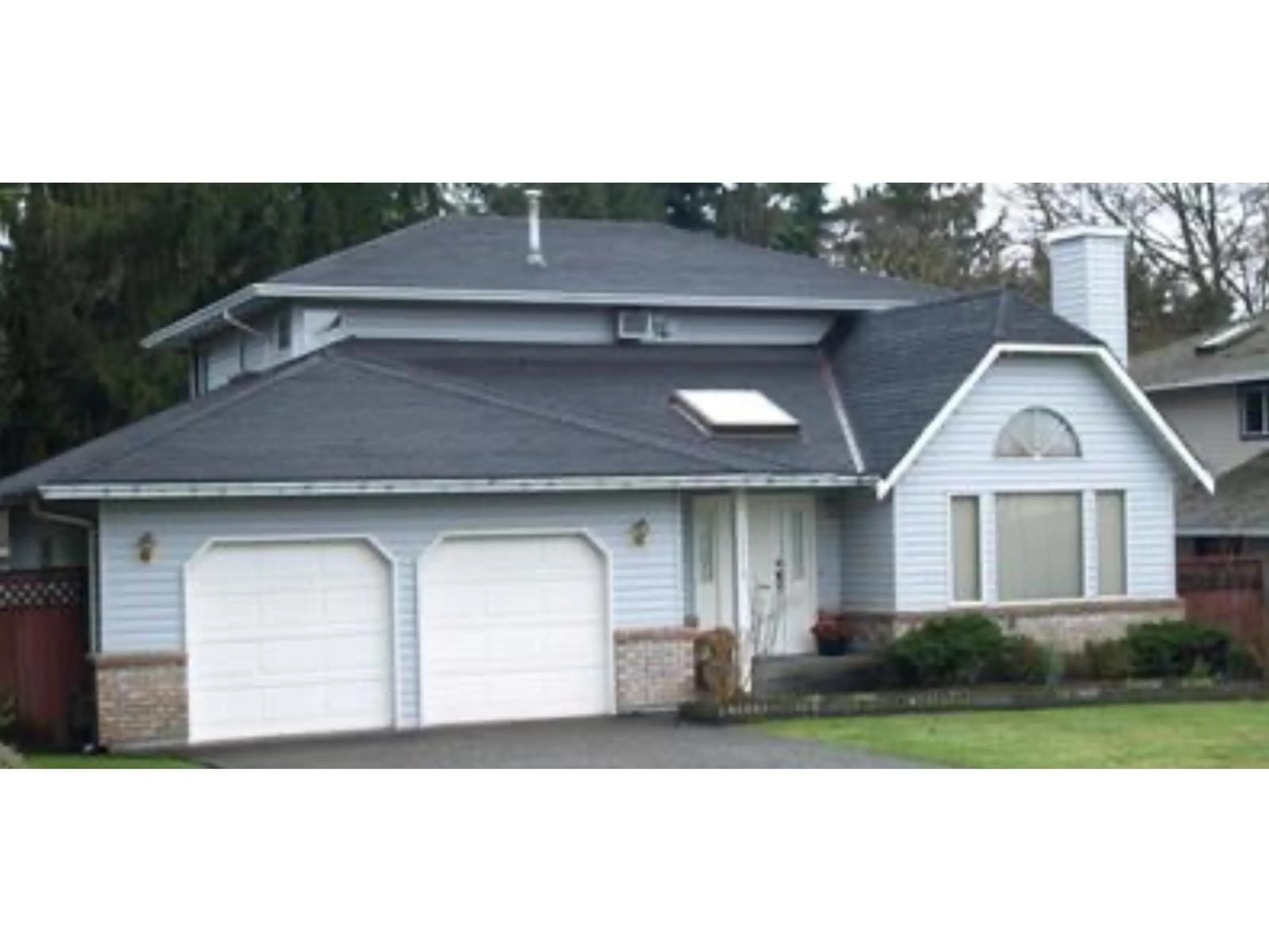 Home with vinyl exterior material, street for 14374 86A AVENUE, Surrey British Columbia V3W0K4