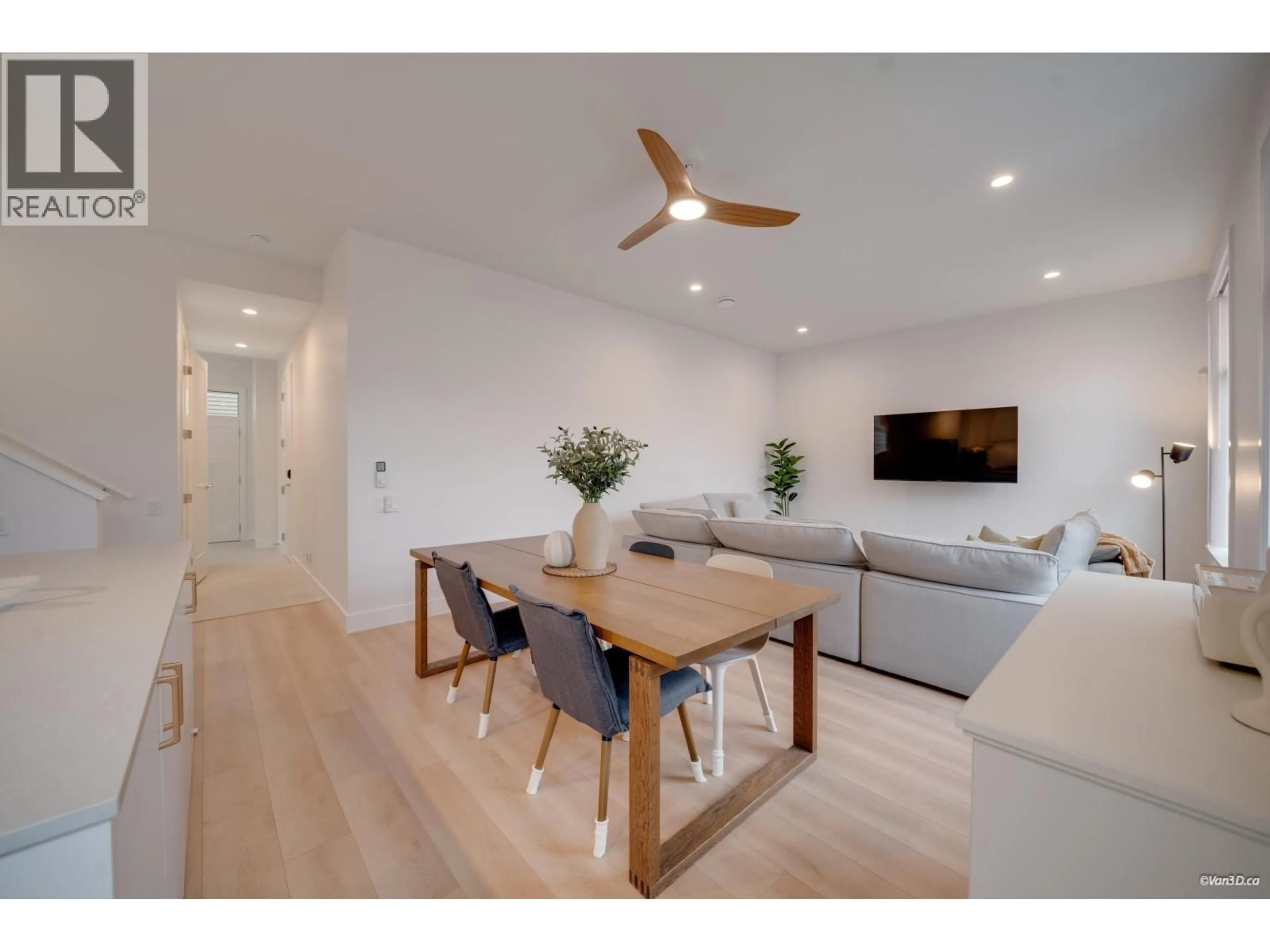 A pic of a room for 128 - 1340 OLMSTED STREET, Coquitlam British Columbia V3E0T2