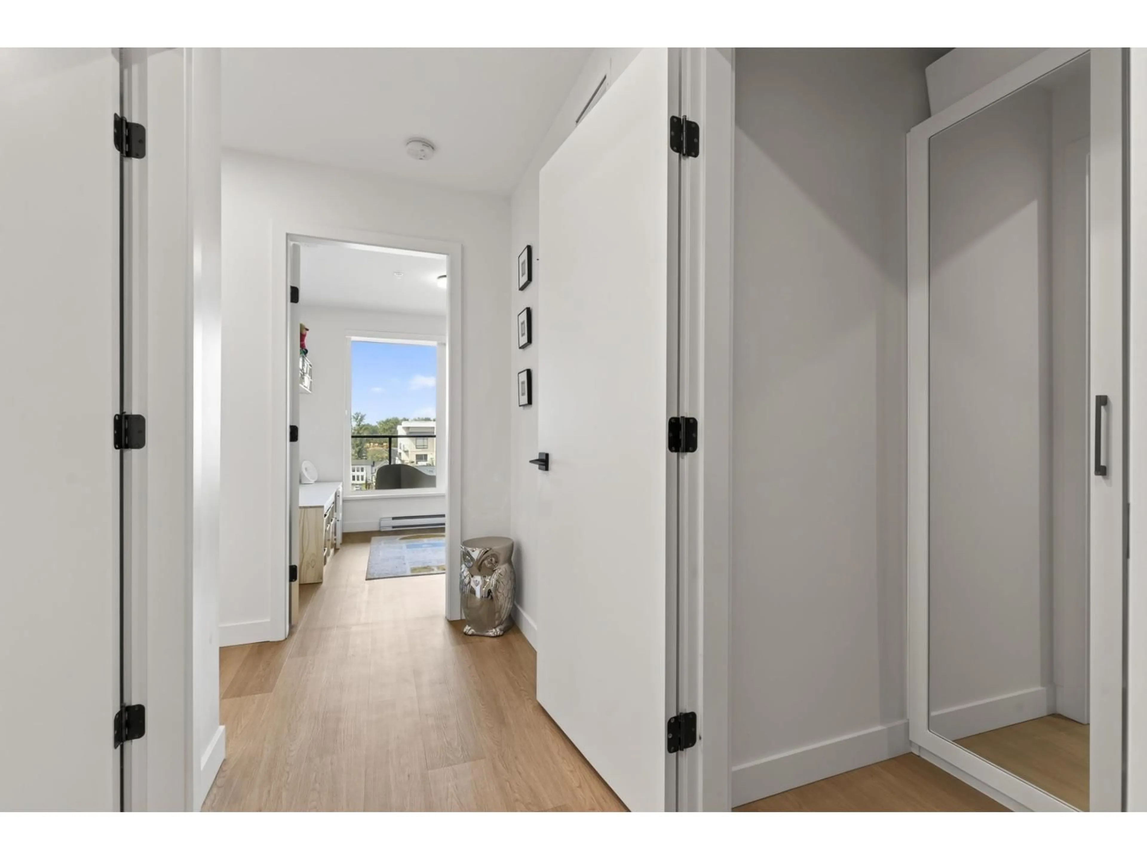 Indoor entryway for A521 - 7980 206A STREET, Langley British Columbia V2Y3Z8