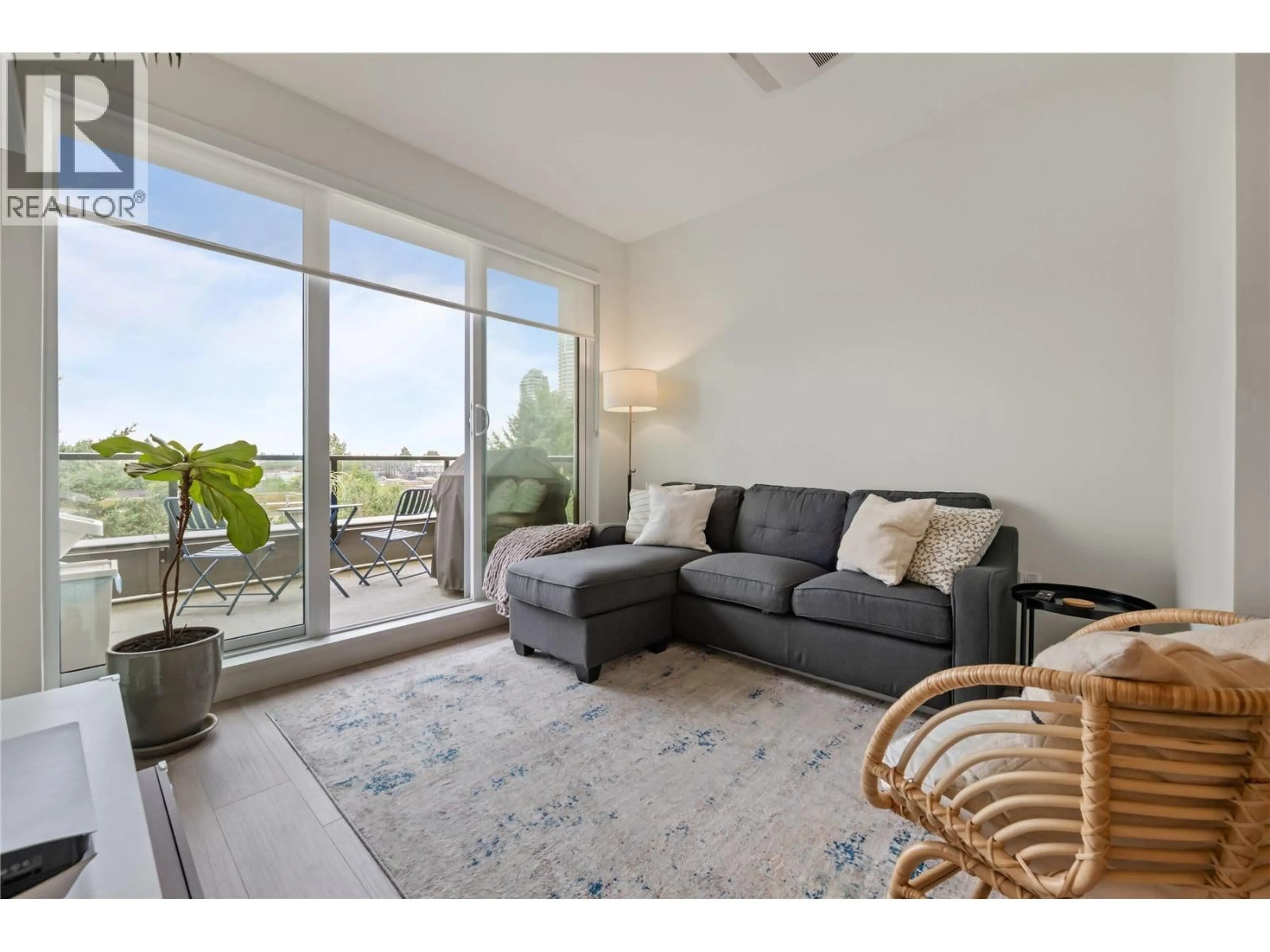 Living room with furniture, unknown for 612 - 7588 16TH STREET, Burnaby British Columbia V3N0H8