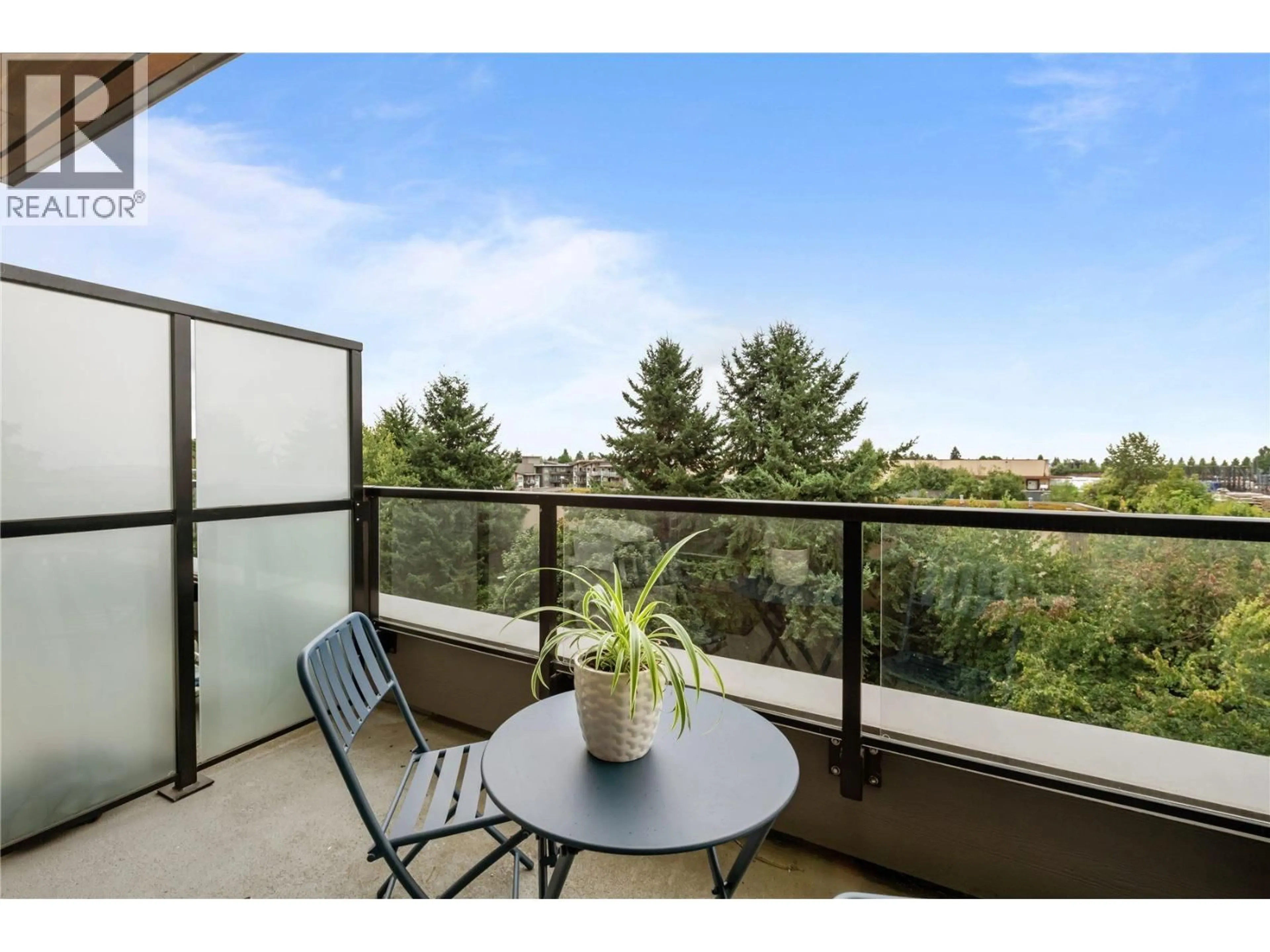 Balcony in the apartment, water/lake/river/ocean view for 612 - 7588 16TH STREET, Burnaby British Columbia V3N0H8