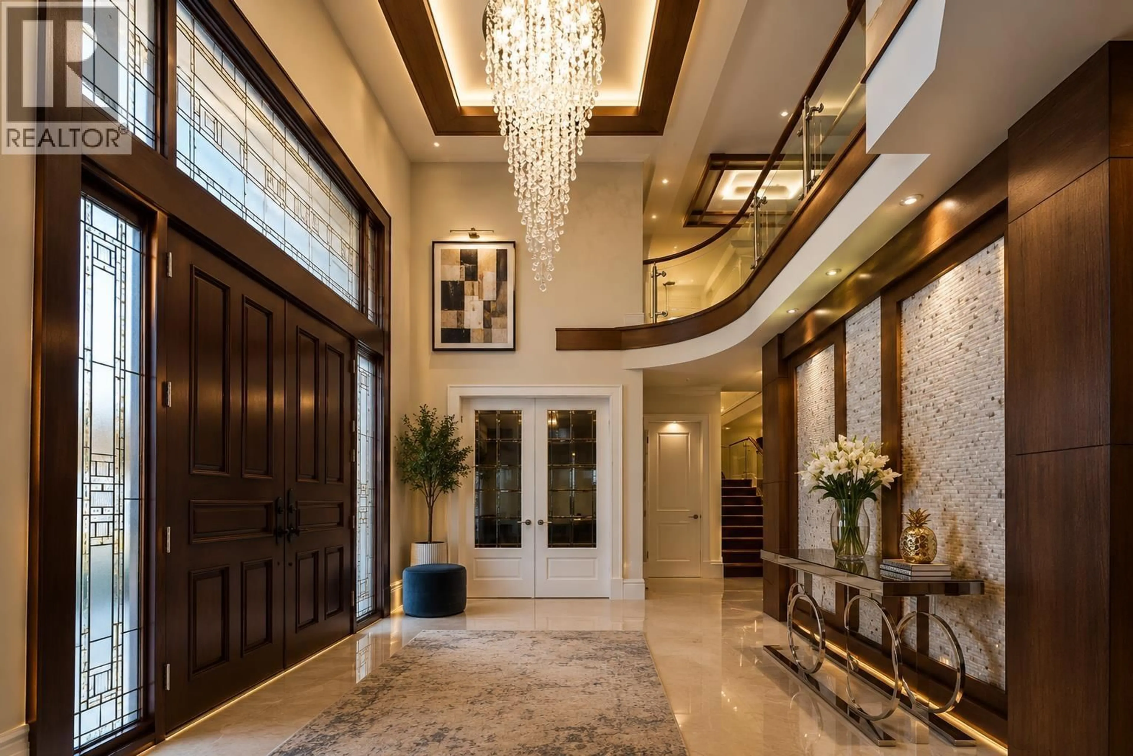 Indoor foyer for 6240 BELLFLOWER DRIVE, Richmond British Columbia V7C2H8