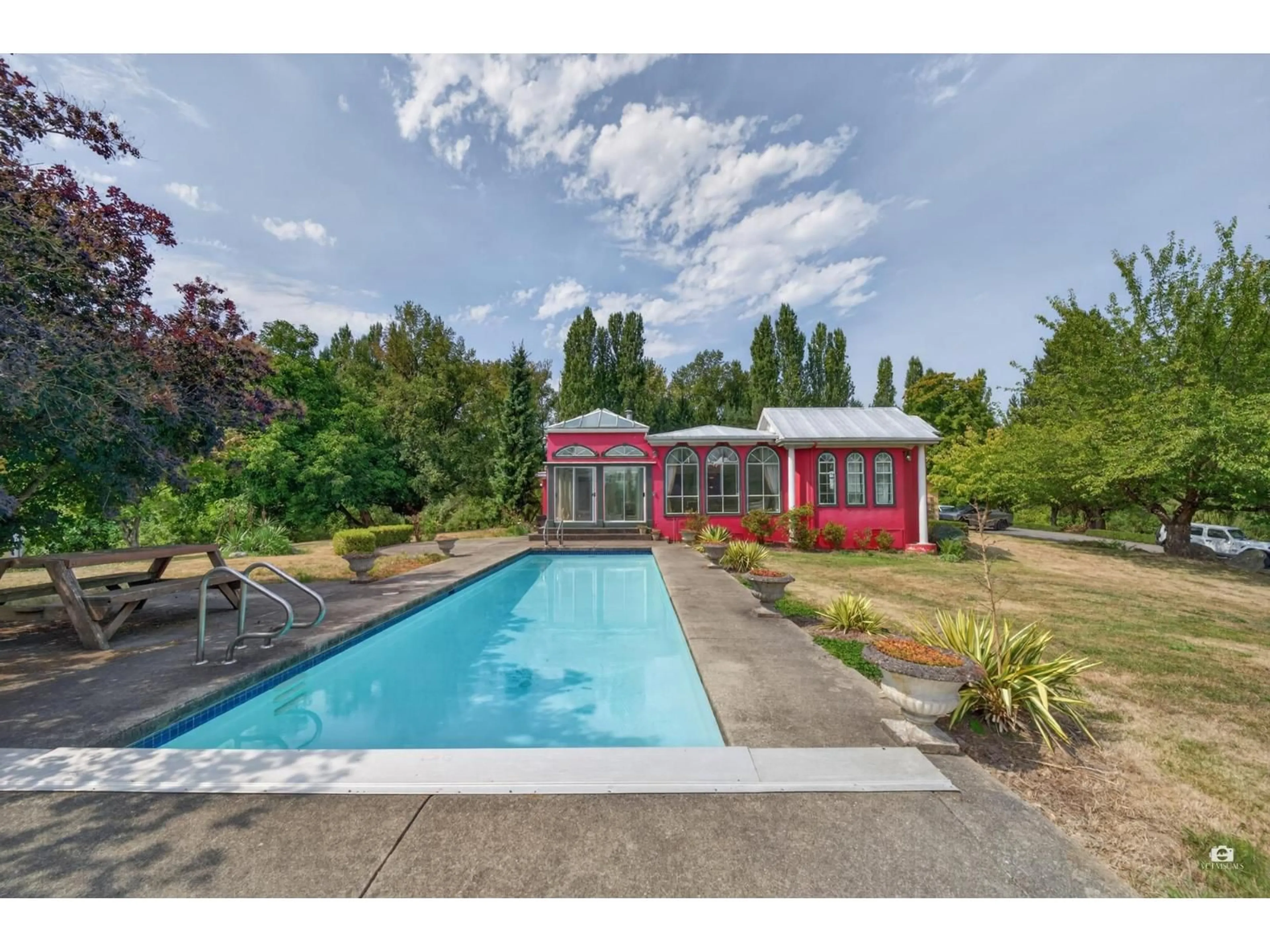 Pool for 462 248 STREET, Langley British Columbia V4W2H2