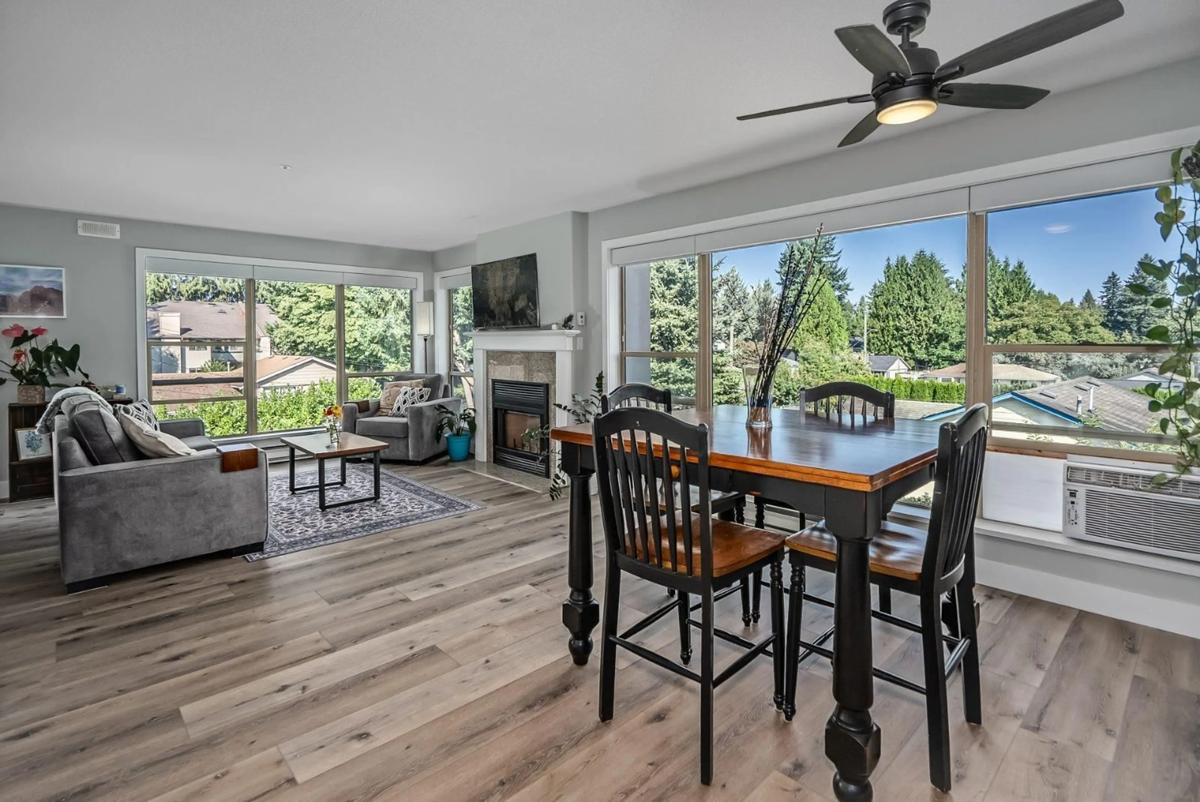 Unknown for 304 - 33731 MARSHALL ROAD, Abbotsford British Columbia V2S1L5