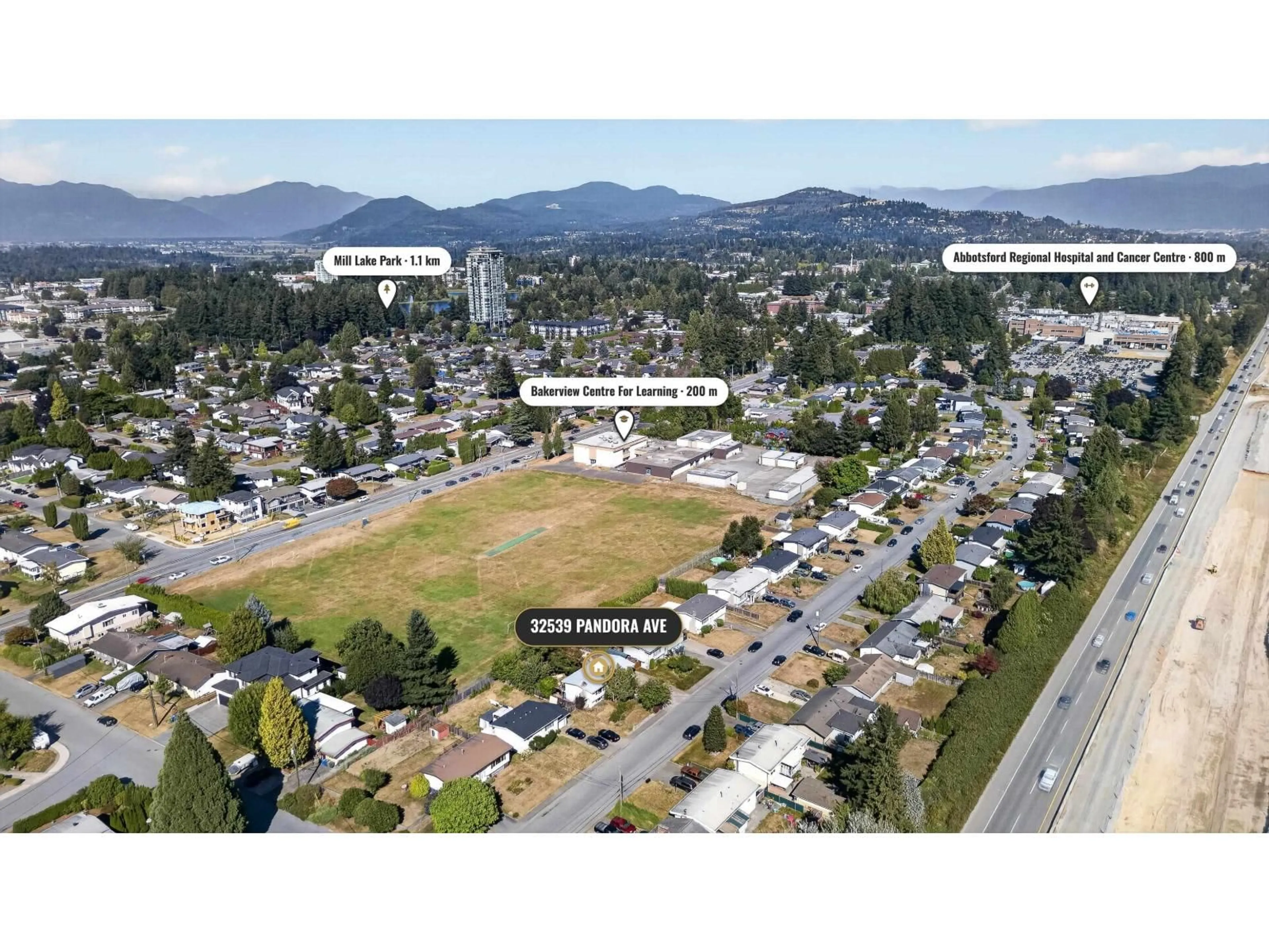 A pic from outside/outdoor area/front of a property/back of a property/a pic from drone, mountain view for 32539 PANDORA AVENUE, Abbotsford British Columbia V2T3S7