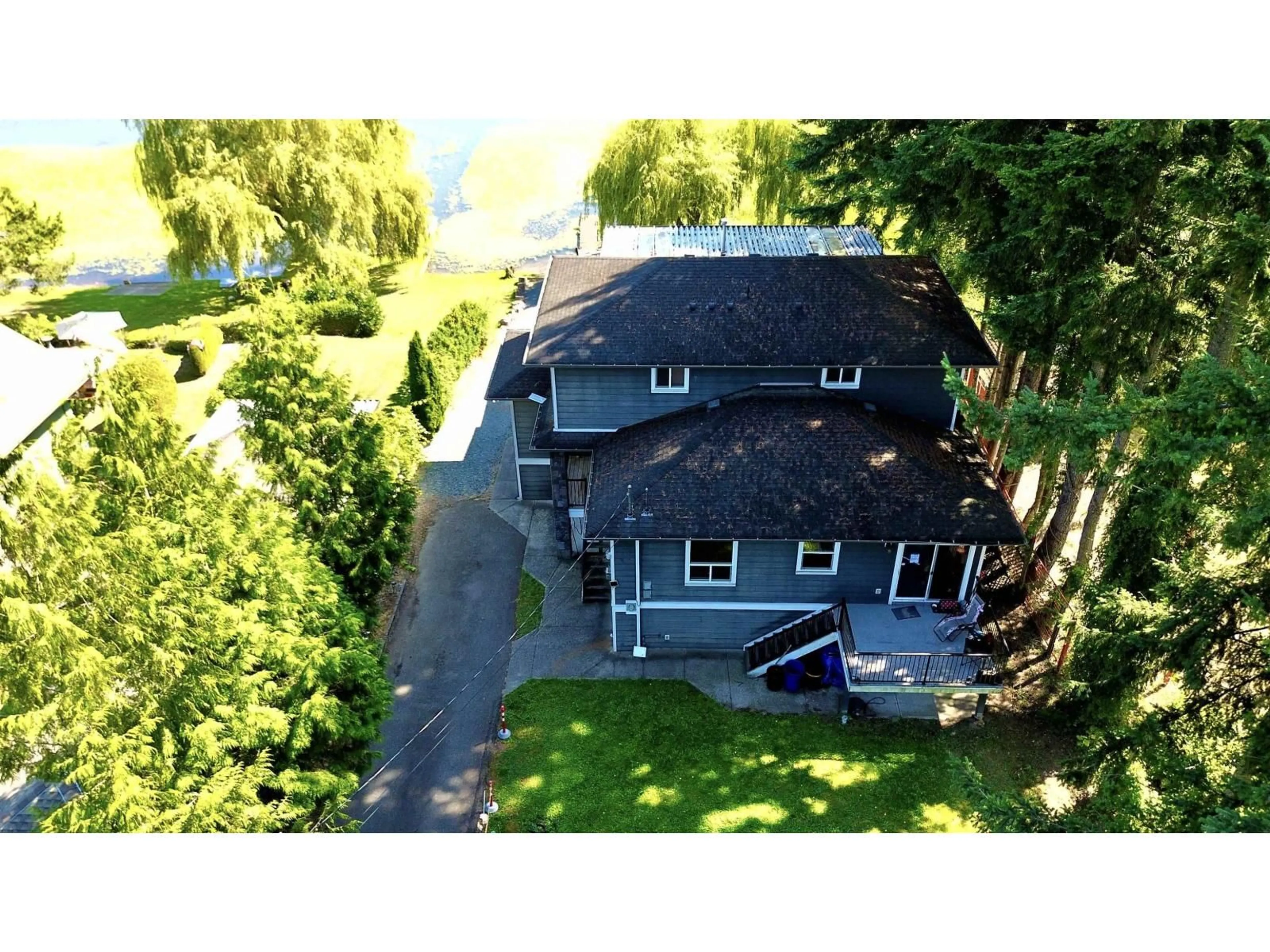 A pic from outside/outdoor area/front of a property/back of a property/a pic from drone, street for 8586 SHOOK ROAD, Mission British Columbia V2V7L8