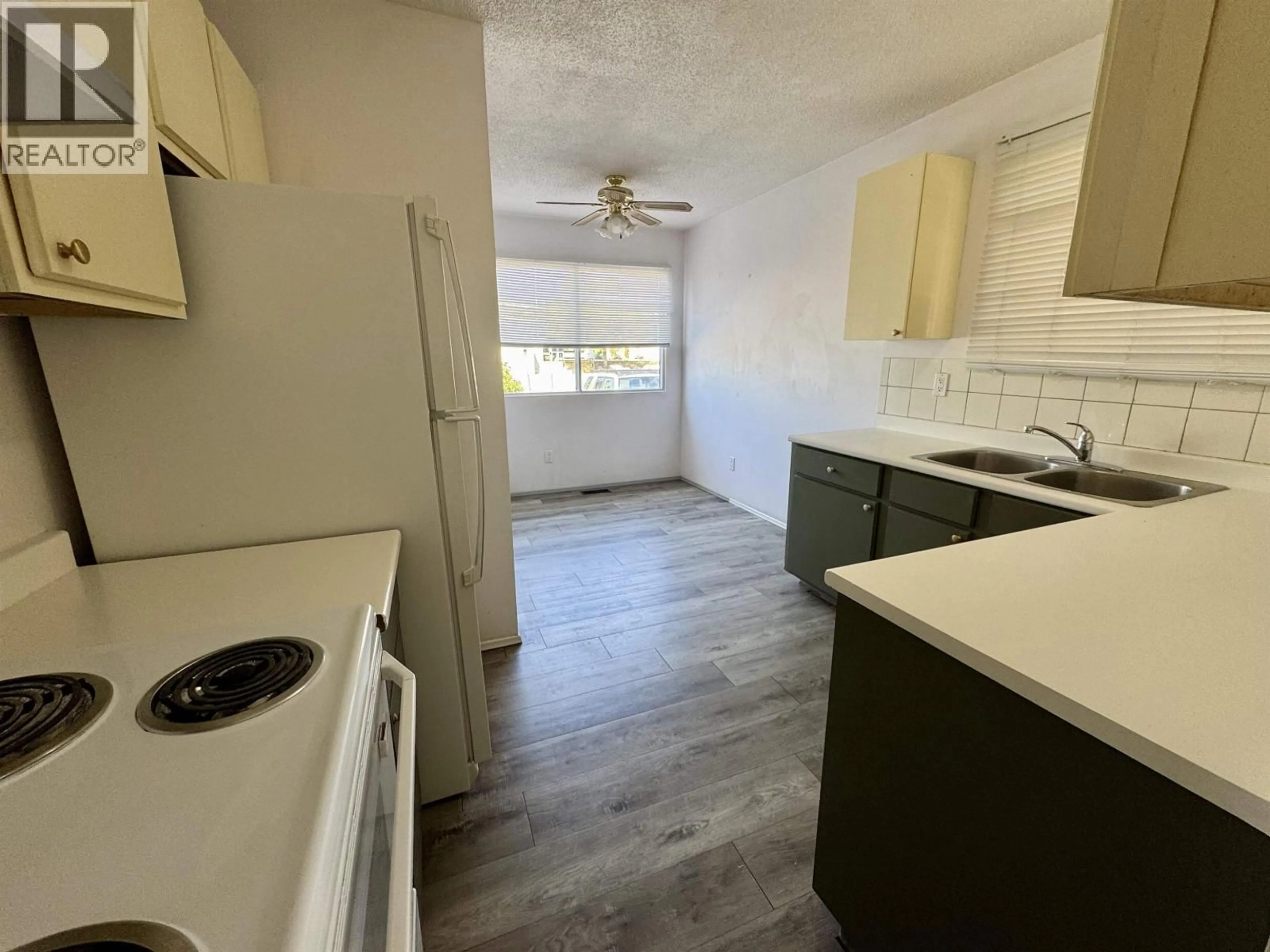Standard kitchen, unknown for 1180A BLAIR STREET, Williams Lake British Columbia V2G1X2