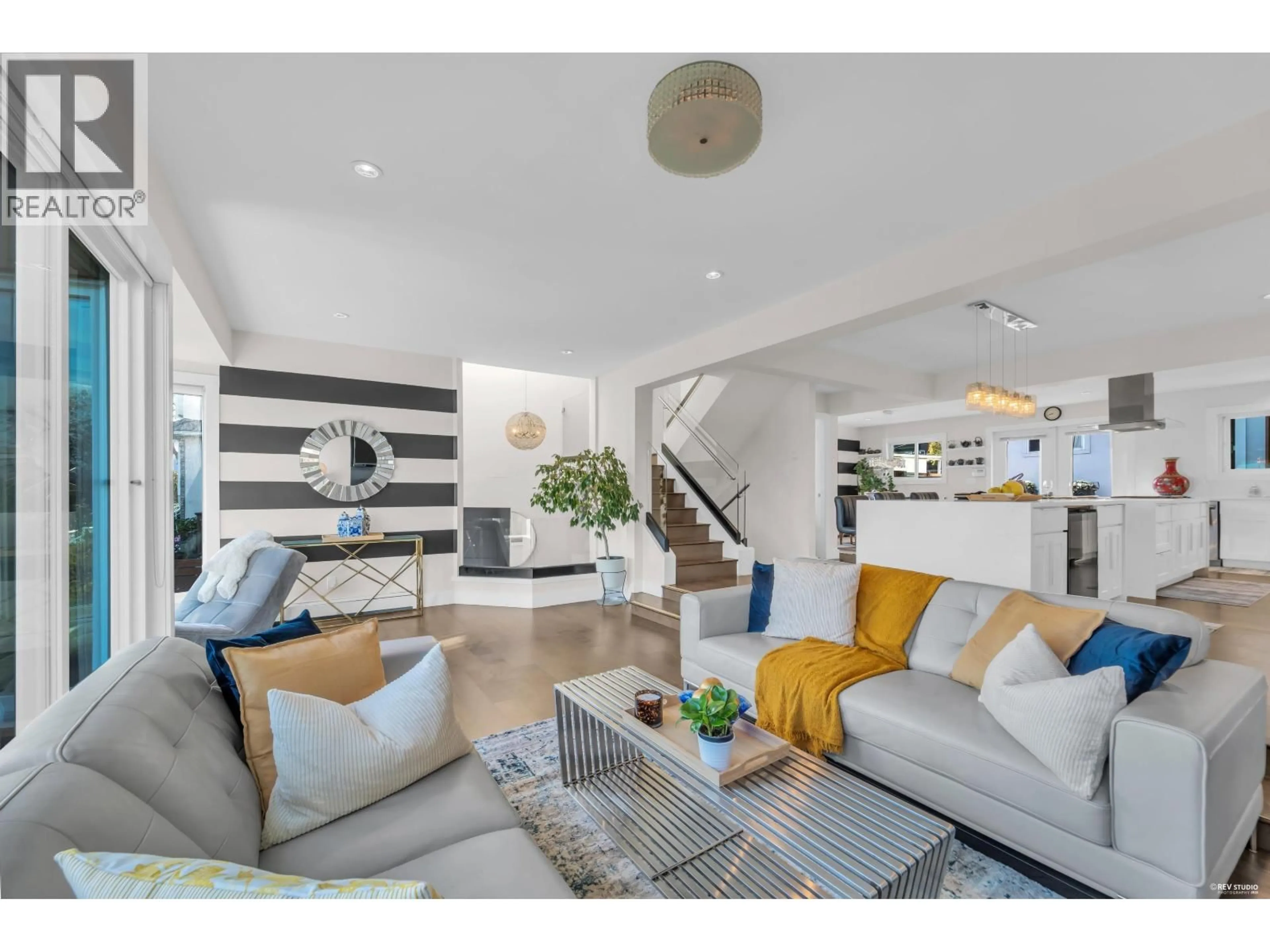 Living room with furniture, unknown for 1370 35TH AVENUE, Vancouver British Columbia V5W1C1