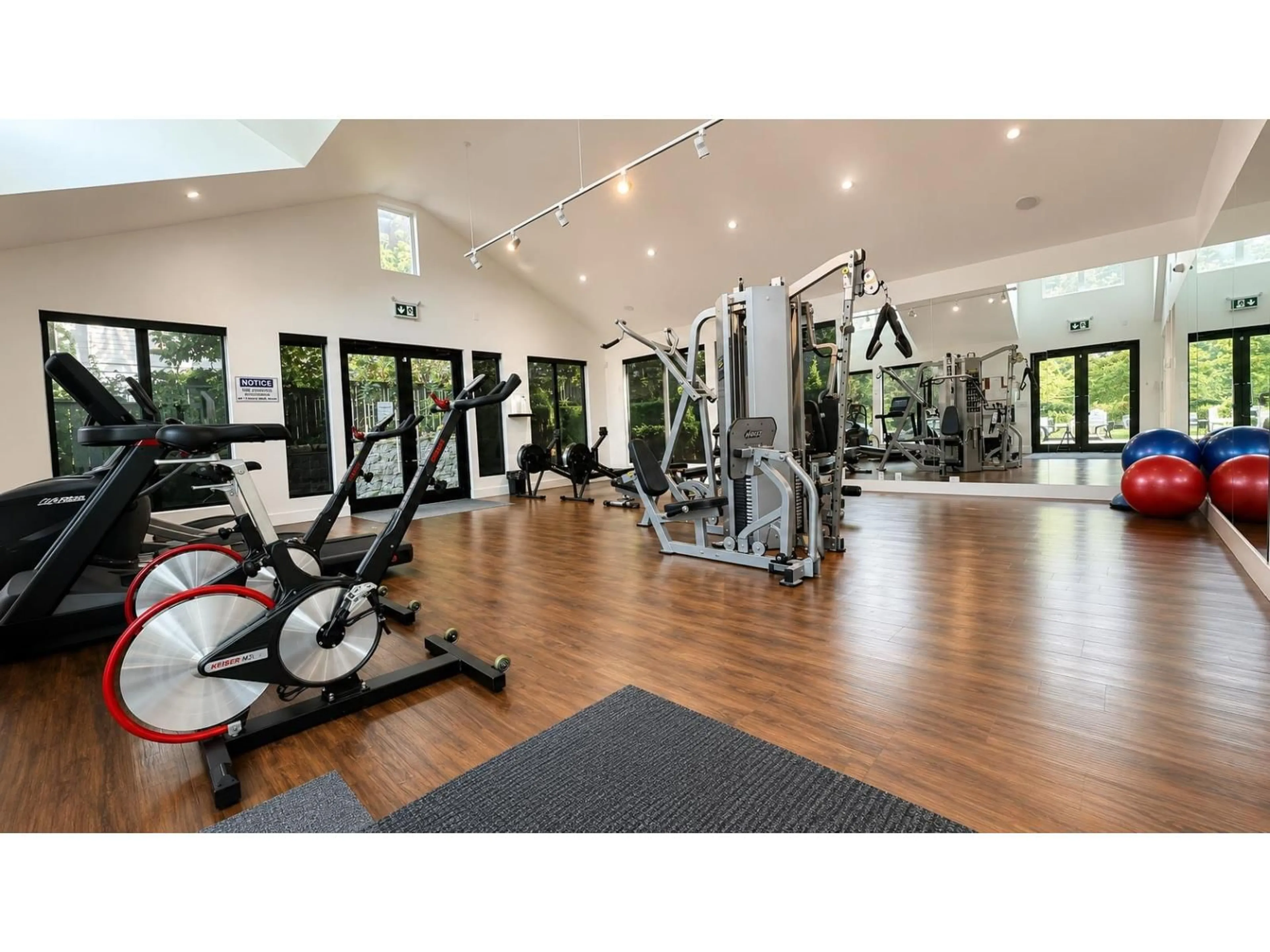 Gym or fitness room for 70 - 15898 27 AVENUE, Surrey British Columbia V3Z0T2