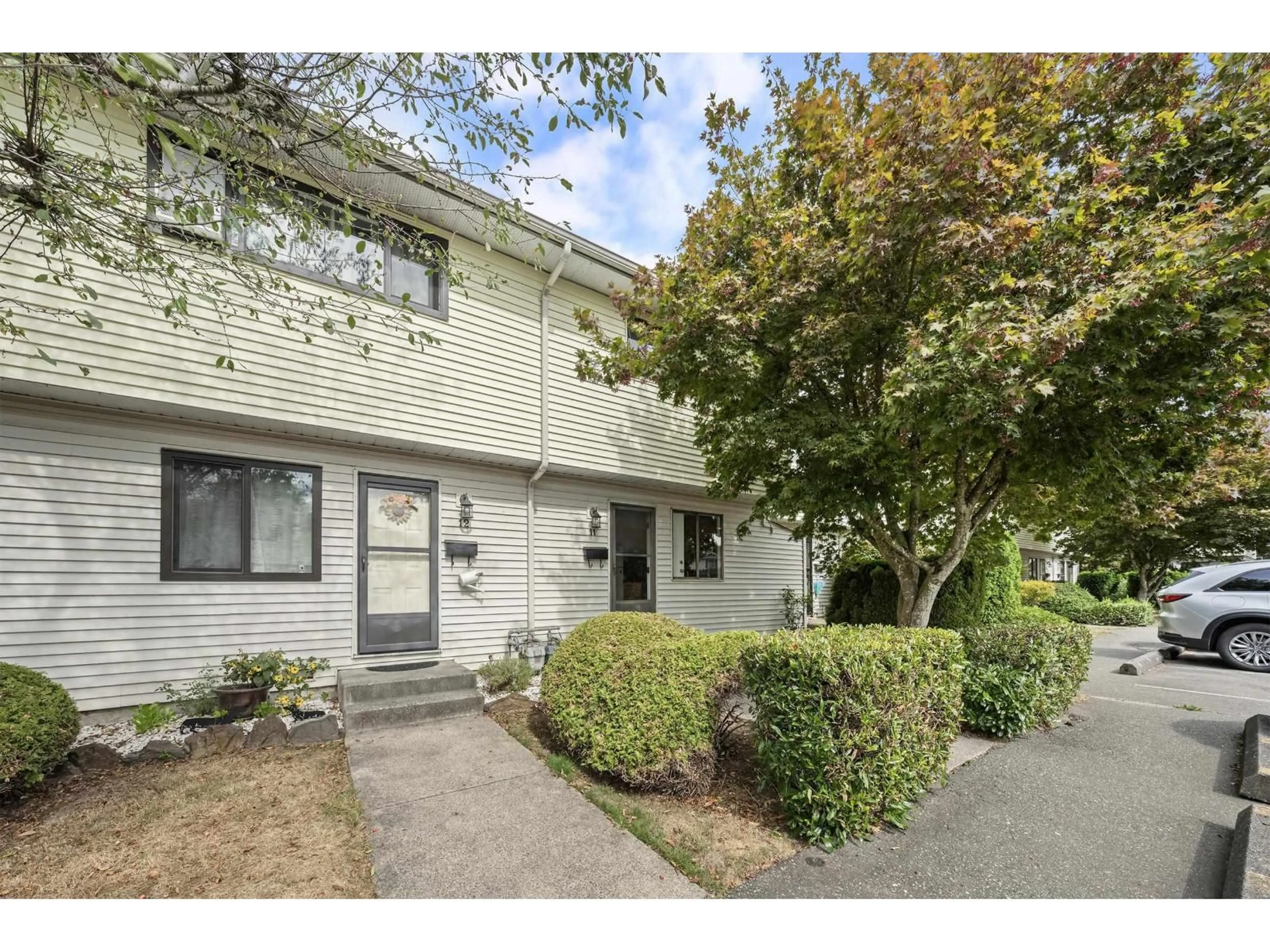 Unknown for 11 - 5351 200 STREET, Langley British Columbia V3A1M2
