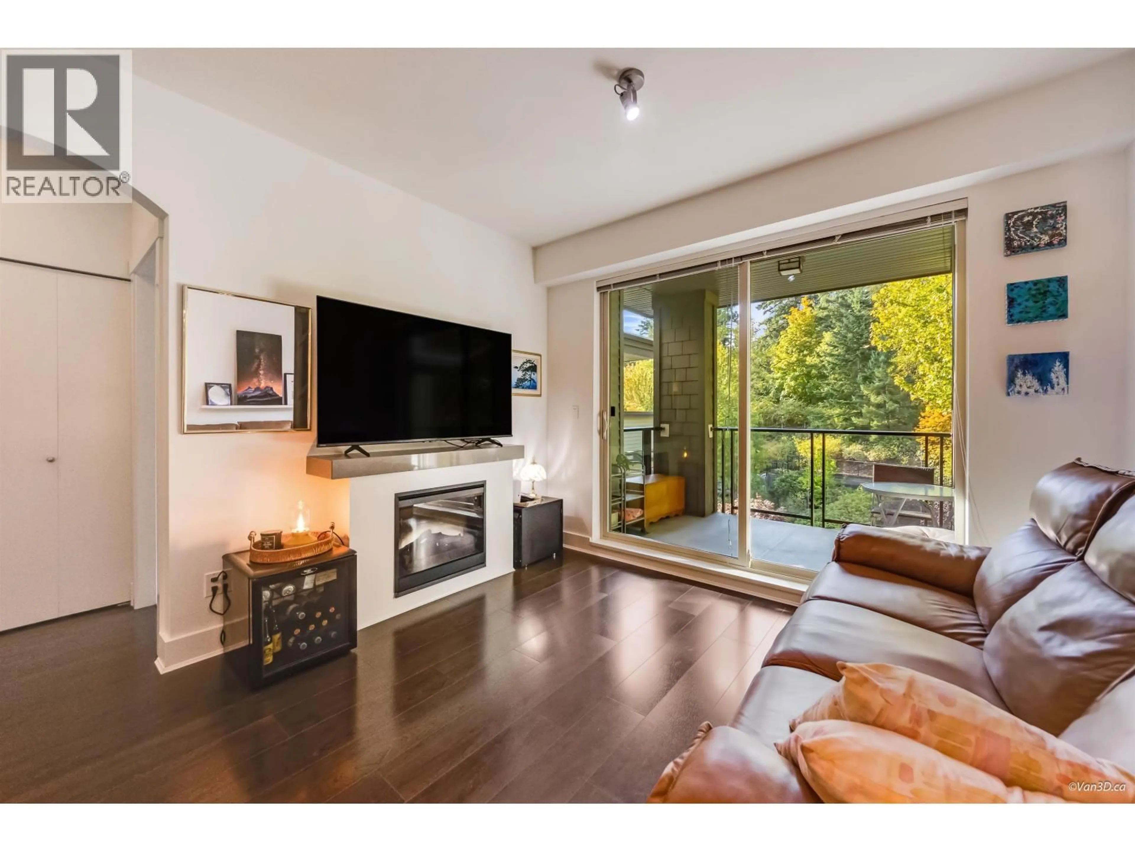 Unknown for 301 - 7418 BYRNEPARK WALK, Burnaby British Columbia V3N0B3