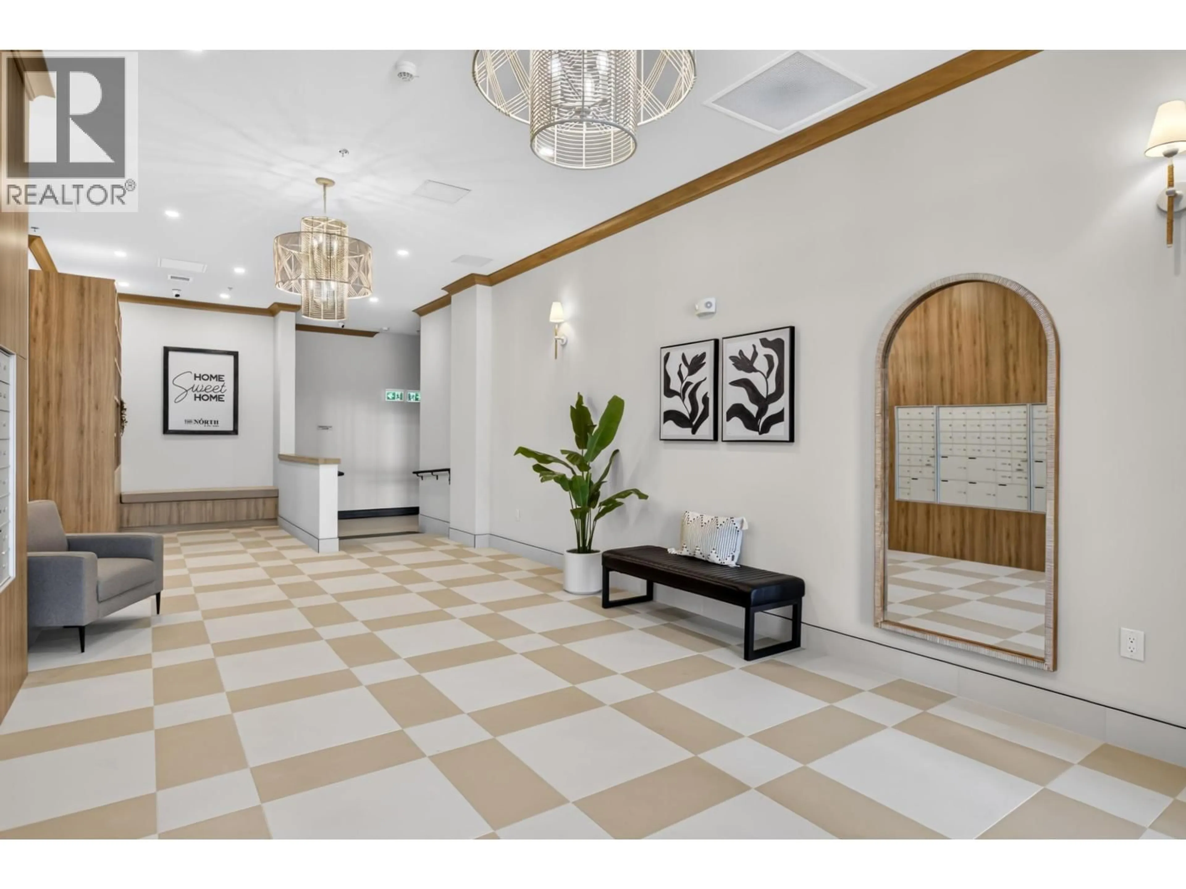 Indoor foyer for 306 - 22348 NORTH AVENUE, Maple Ridge British Columbia V2X6B5
