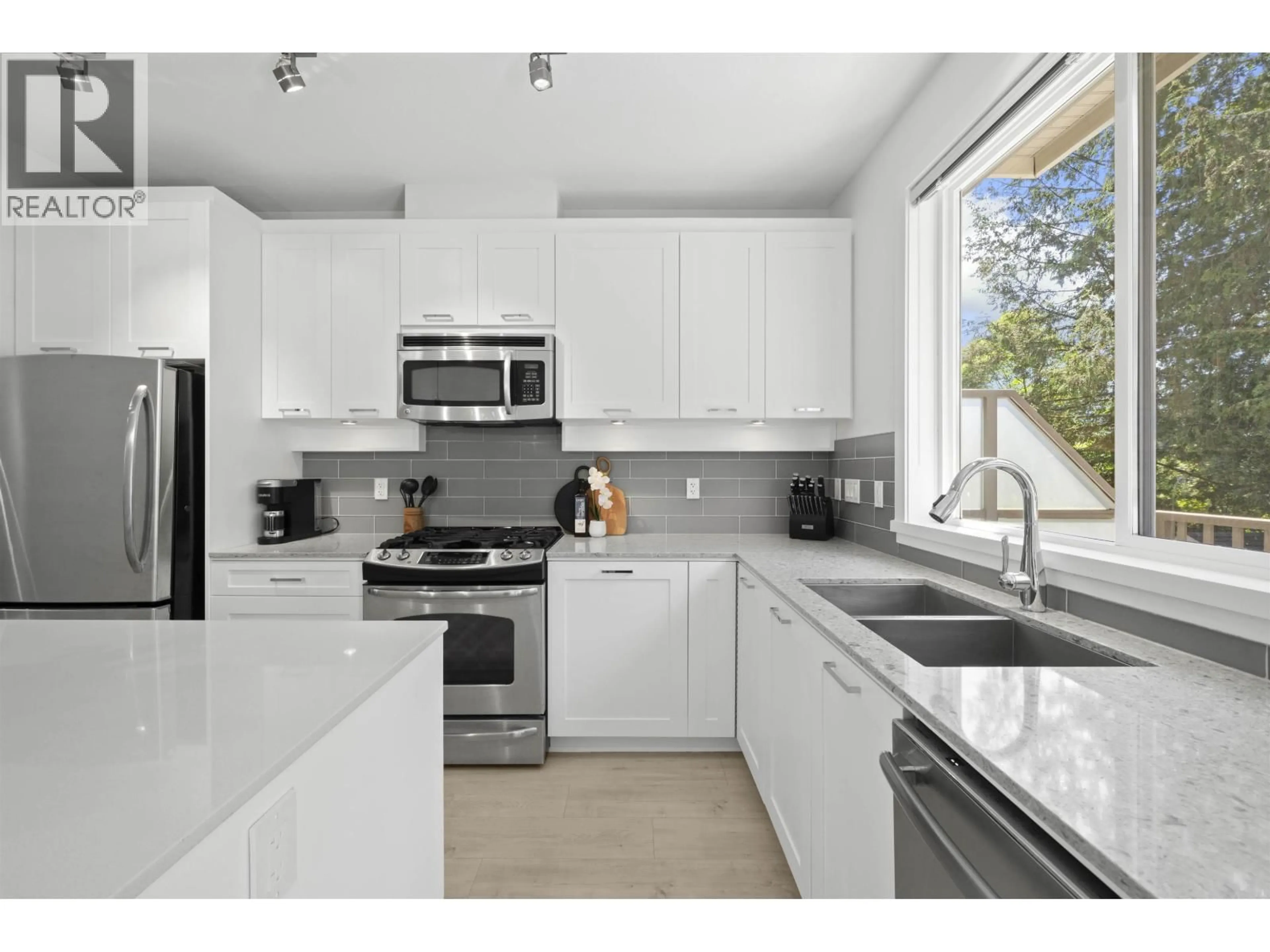 Unknown for 3 - 3395 GALLOWAY AVENUE, Coquitlam British Columbia V3E0H2