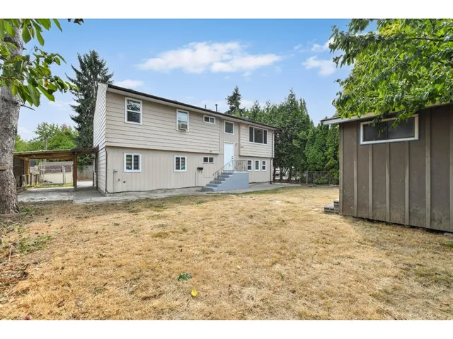 17424 64 AVENUE, Surrey 2