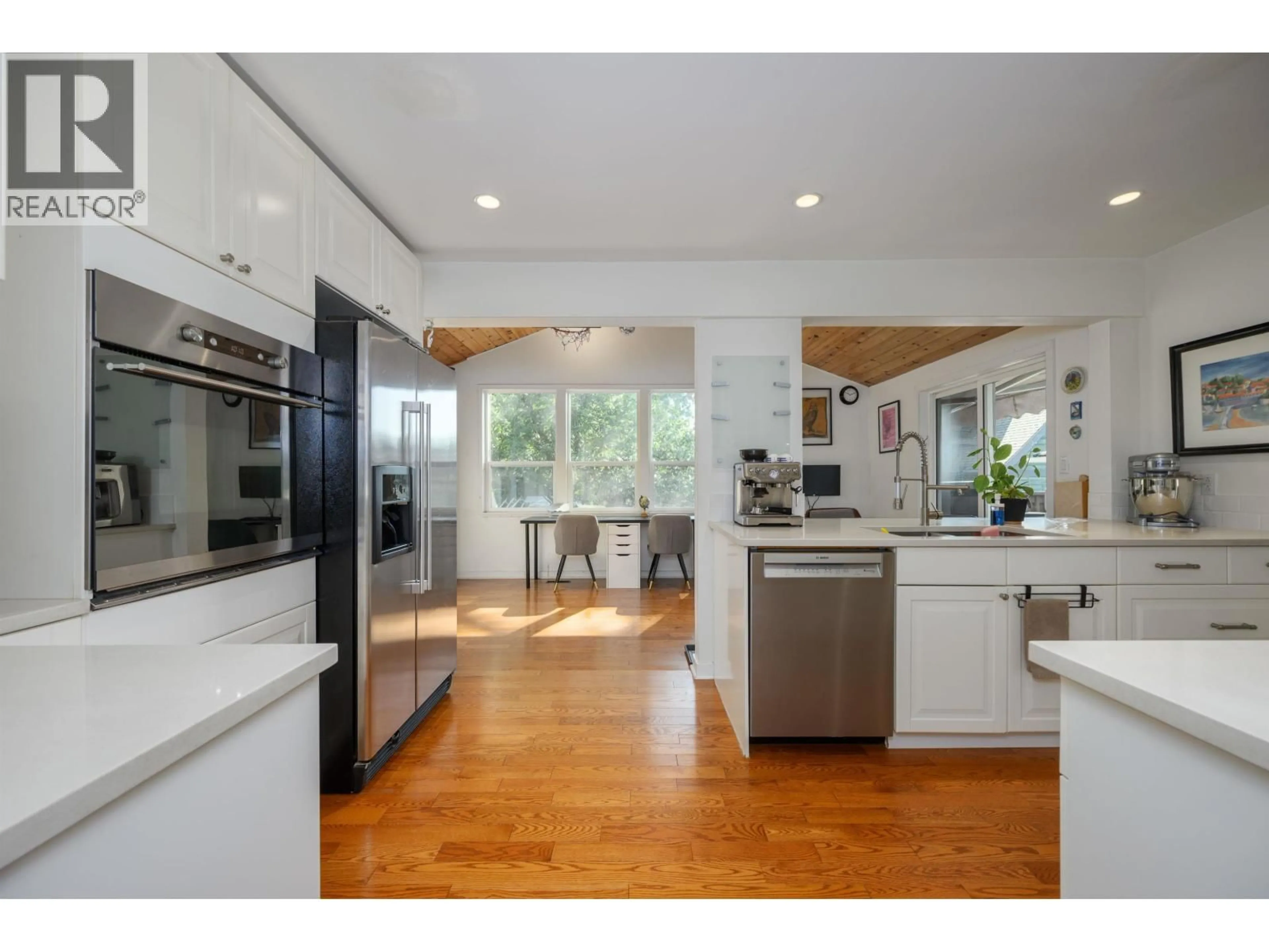 Open concept kitchen, unknown for 3342 FROMME ROAD, North Vancouver British Columbia V7K2E3