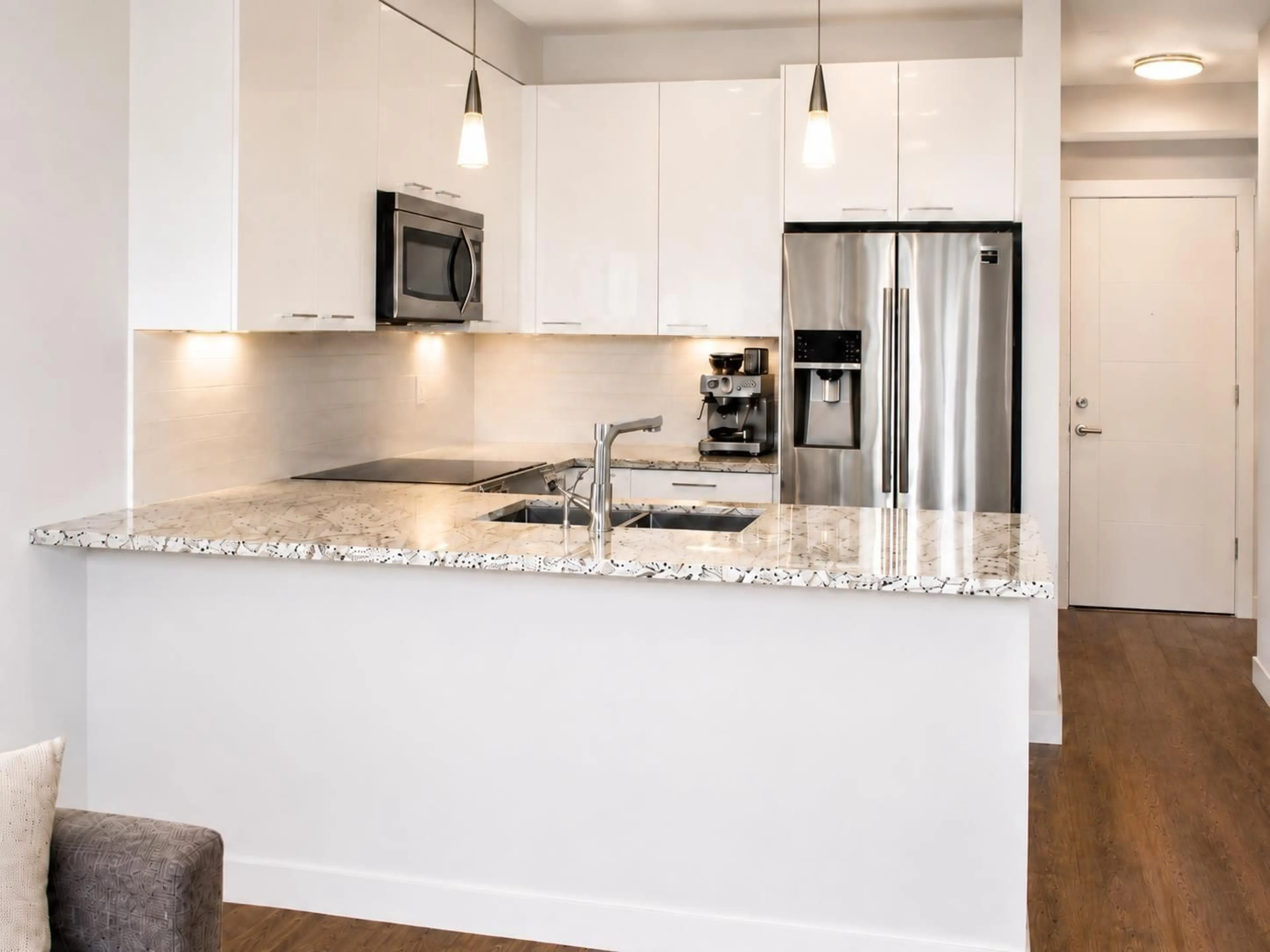Open concept kitchen, unknown for 310 - 19940 BRYDON CRESCENT, Langley British Columbia V3A0K8