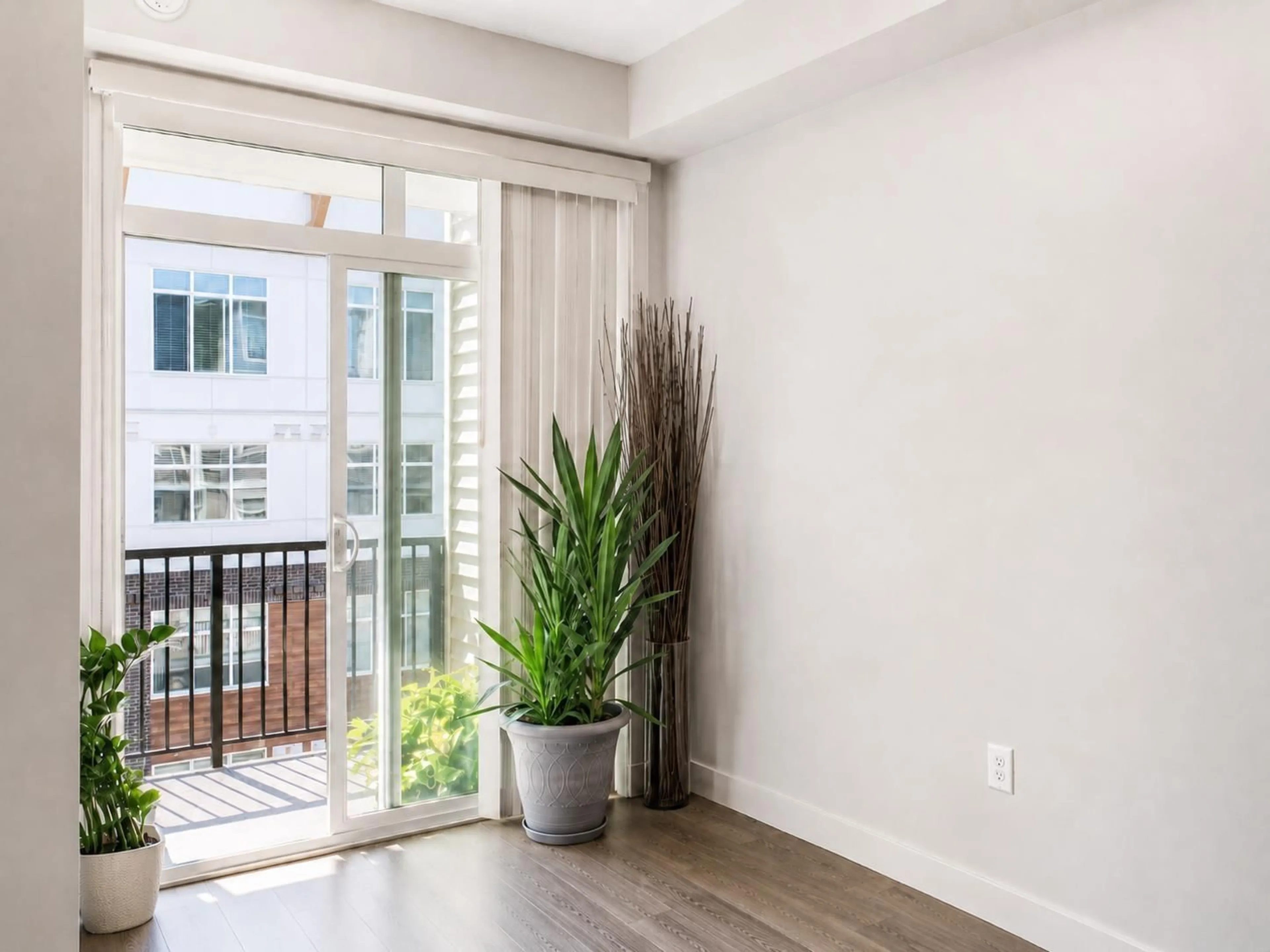 Indoor entryway for 310 - 19940 BRYDON CRESCENT, Langley British Columbia V3A0K8