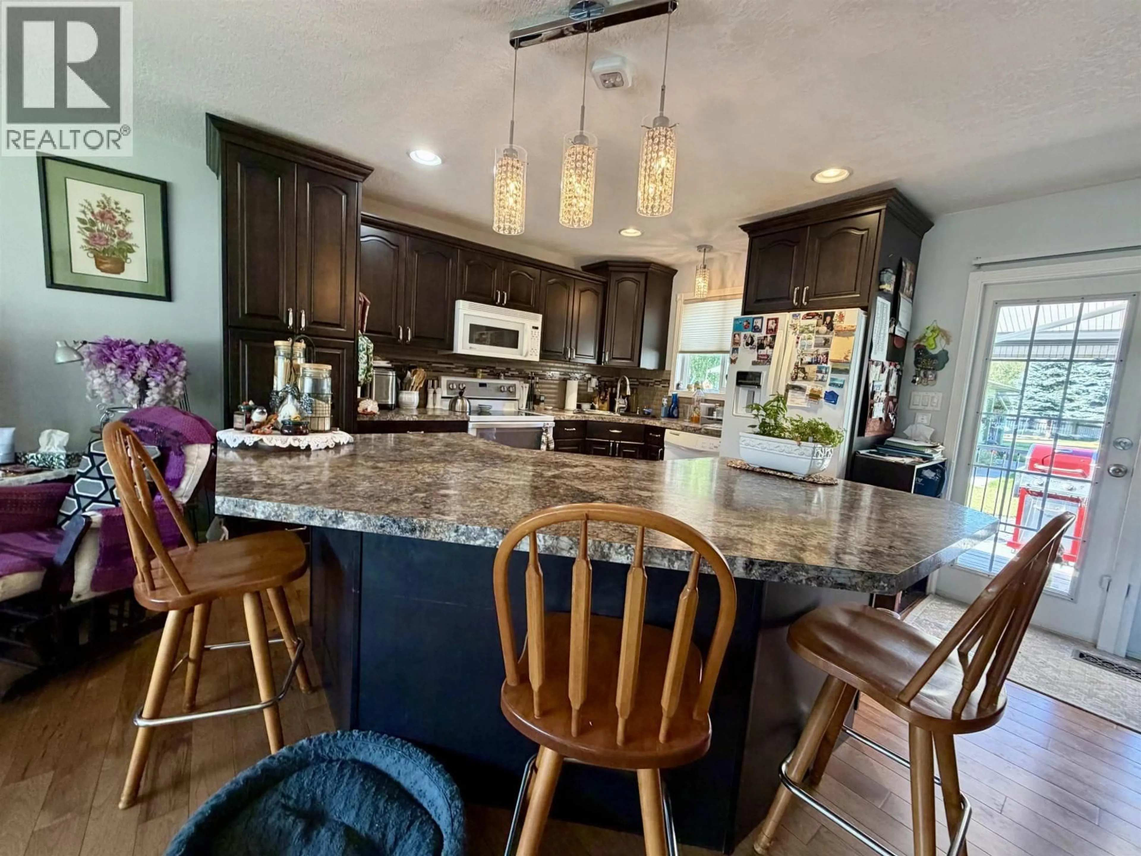 Open concept kitchen, unknown for 2926 MCGILL PLACE, Prince George British Columbia V2N3K3