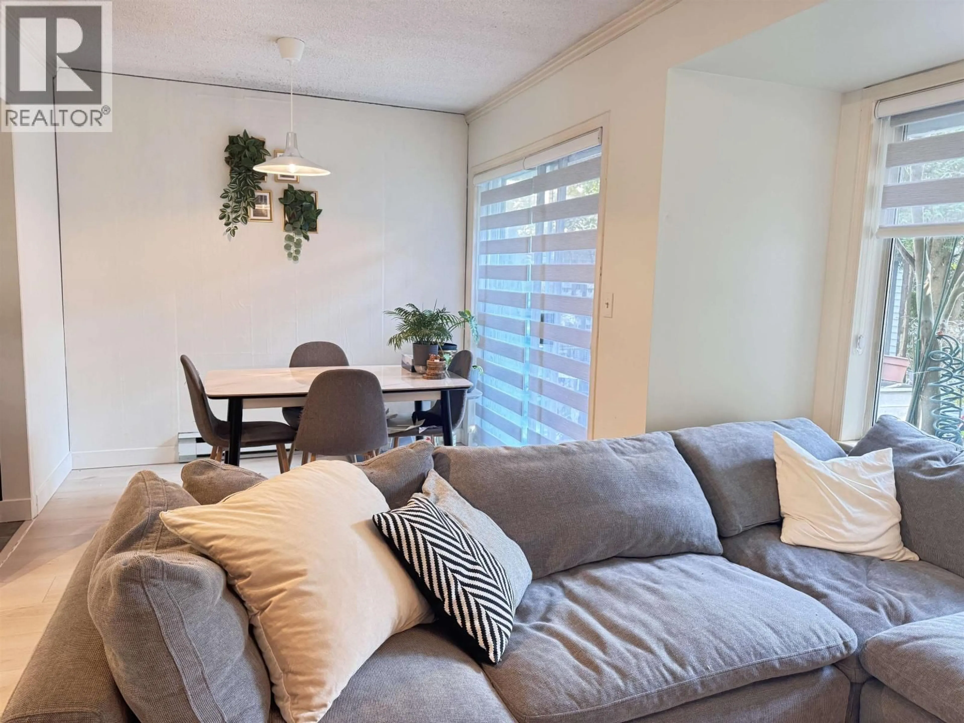 Living room with furniture, unknown for 52 - 7400 MINORU BOULEVARD, Richmond British Columbia V6Y3J5