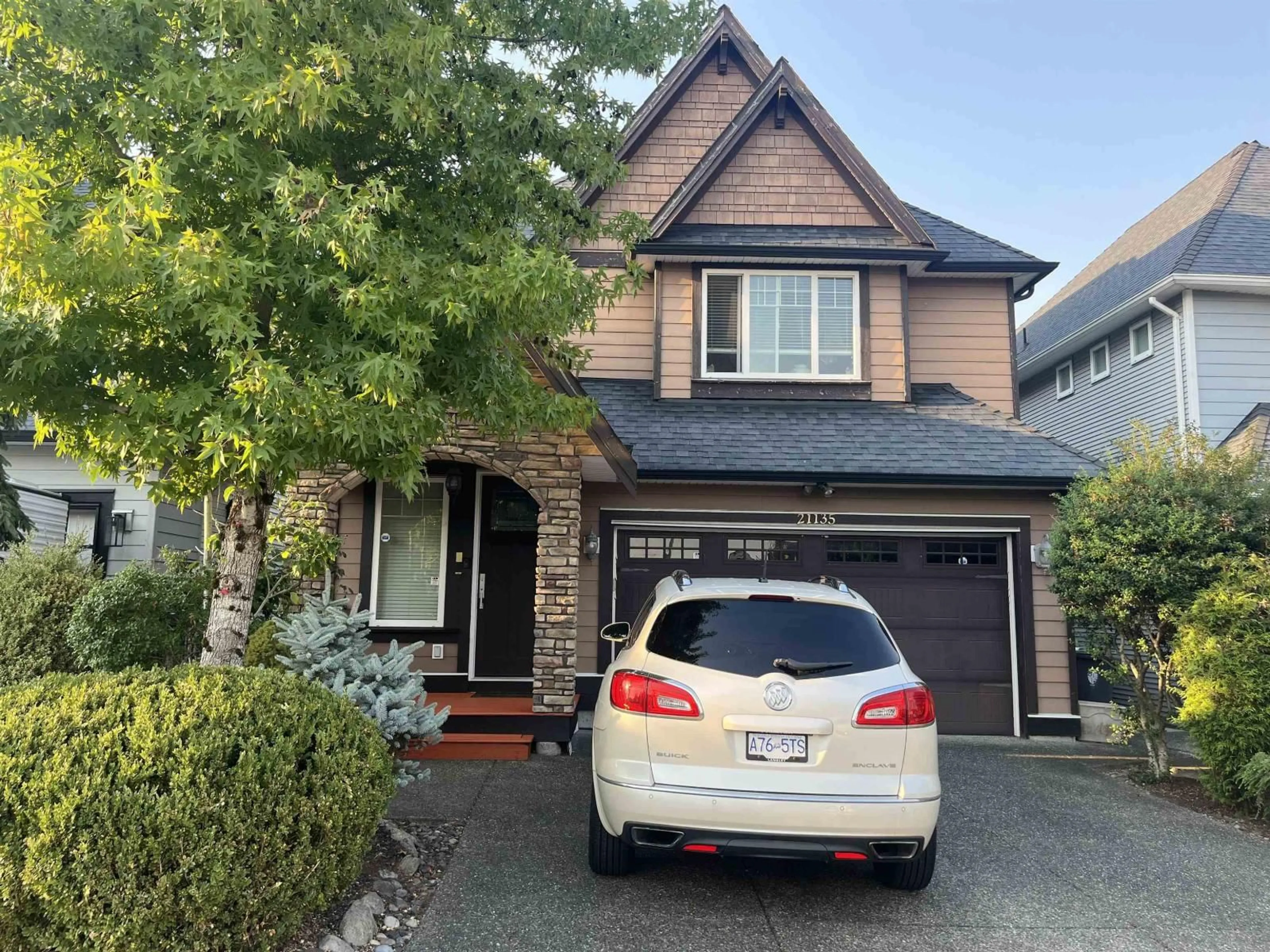Home with vinyl exterior material, street for 21135 77A AVENUE, Langley British Columbia V2Y0K7