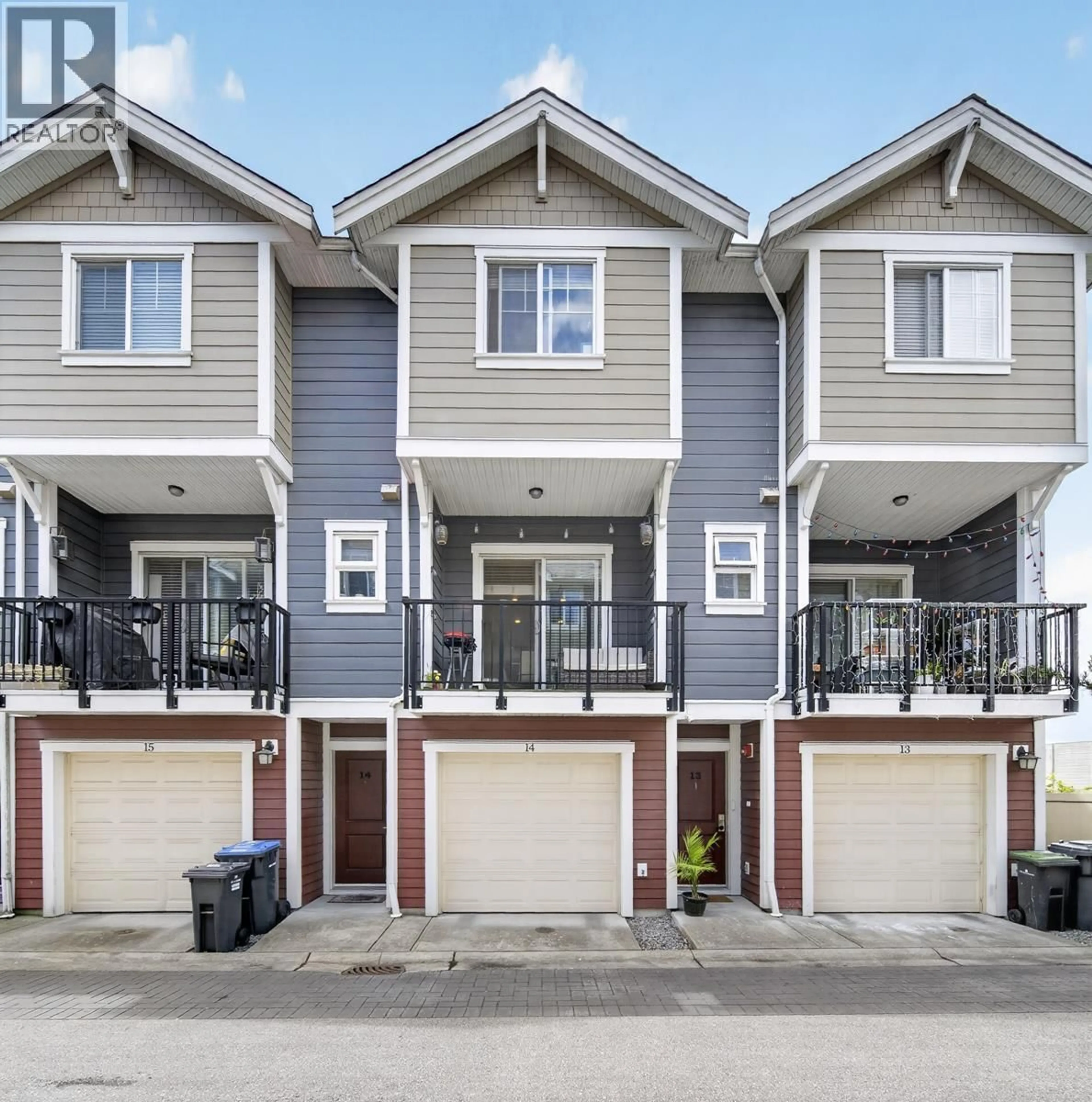 Home with vinyl exterior material, street for 14 - 1111 EWEN AVENUE, New Westminster British Columbia V3M5E3