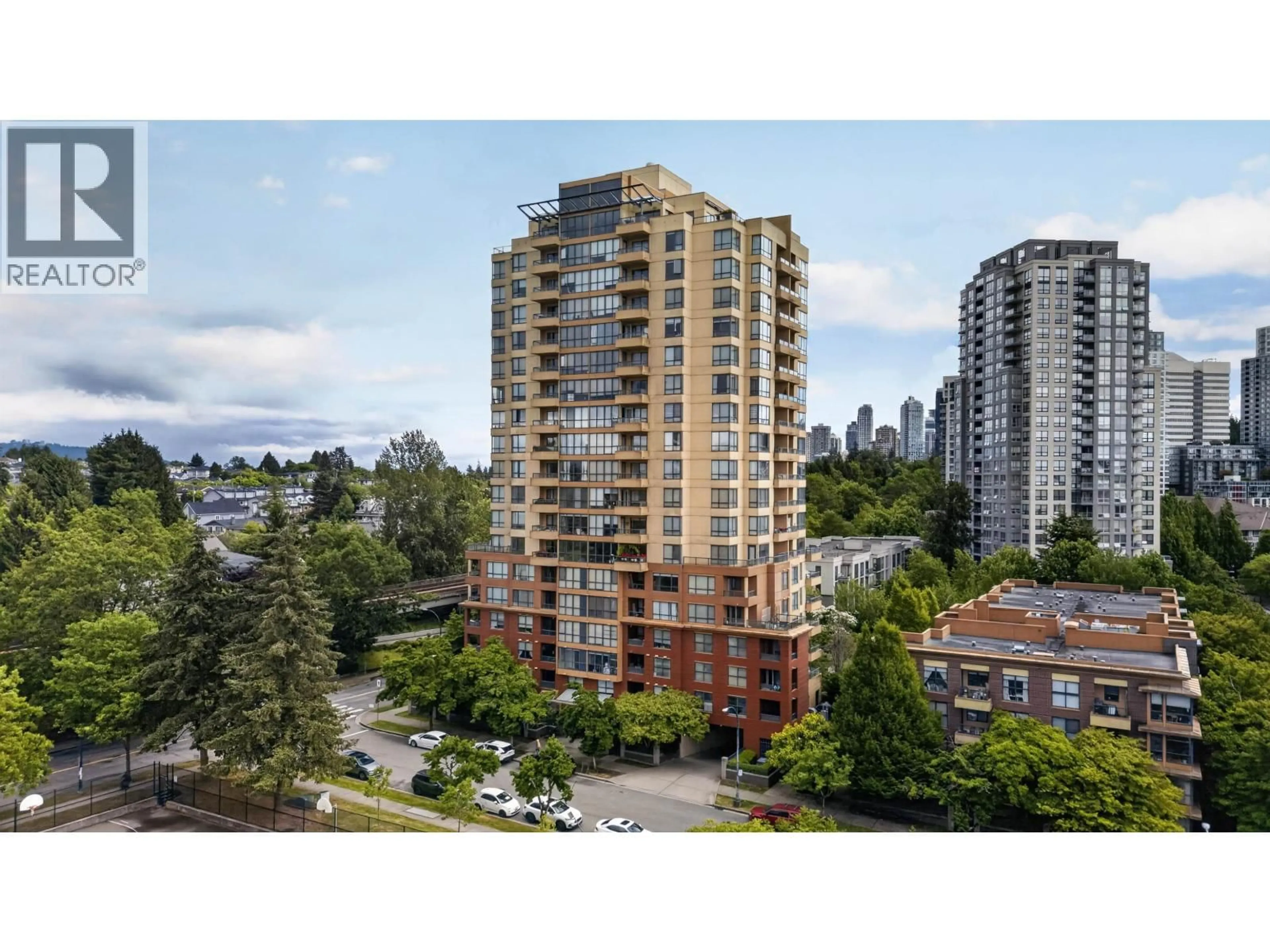 A pic from outside/outdoor area/front of a property/back of a property/a pic from drone, city buildings view from balcony for 208 - 5288 MELBOURNE STREET, Vancouver British Columbia V5R6E6