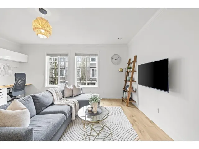 12 - 15399 GUILDFORD DRIVE, Surrey 3