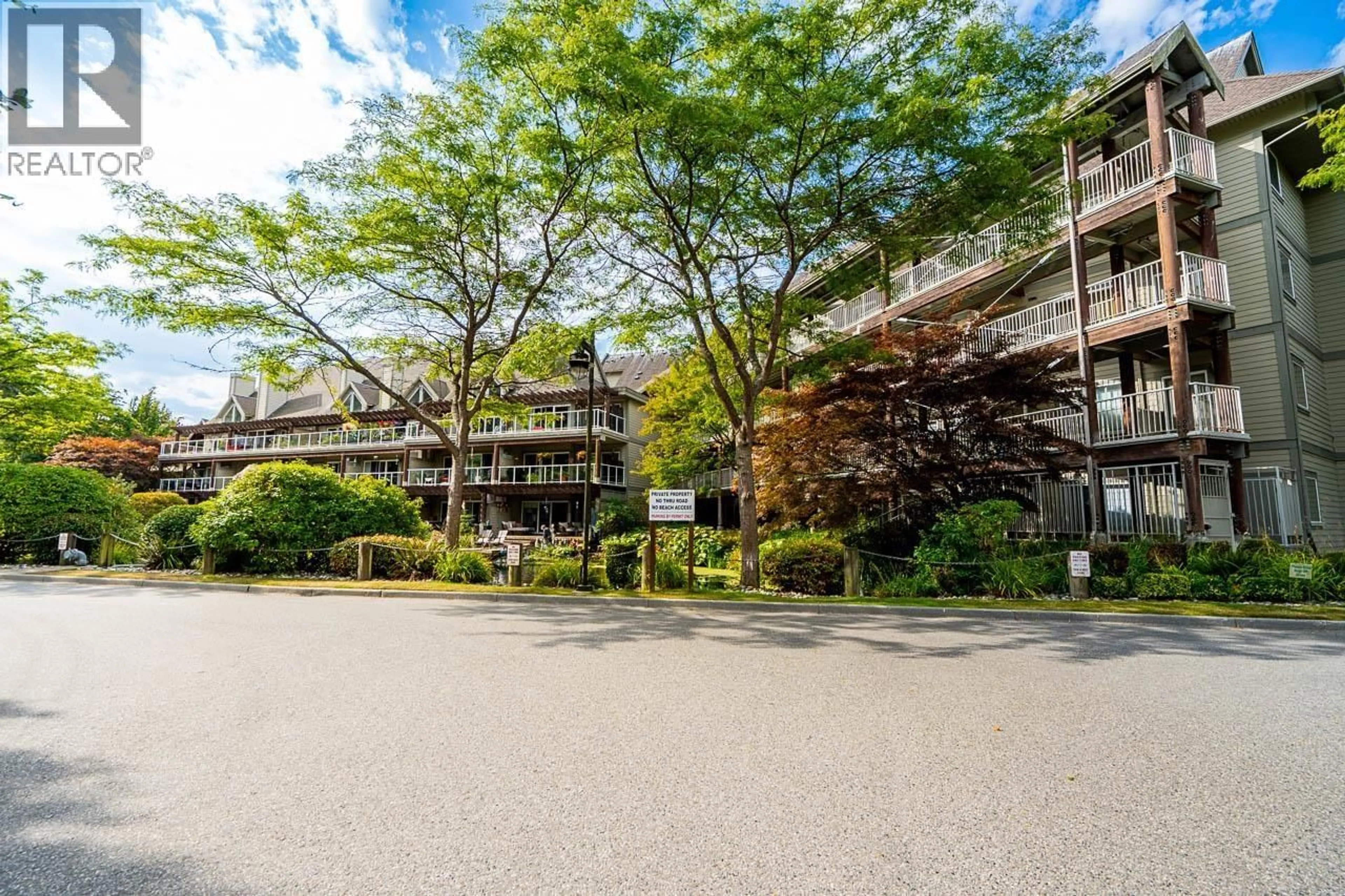 Patio, unknown for 218 - 1120 TSATSU SHORES DRIVE, Delta British Columbia V4M4G3