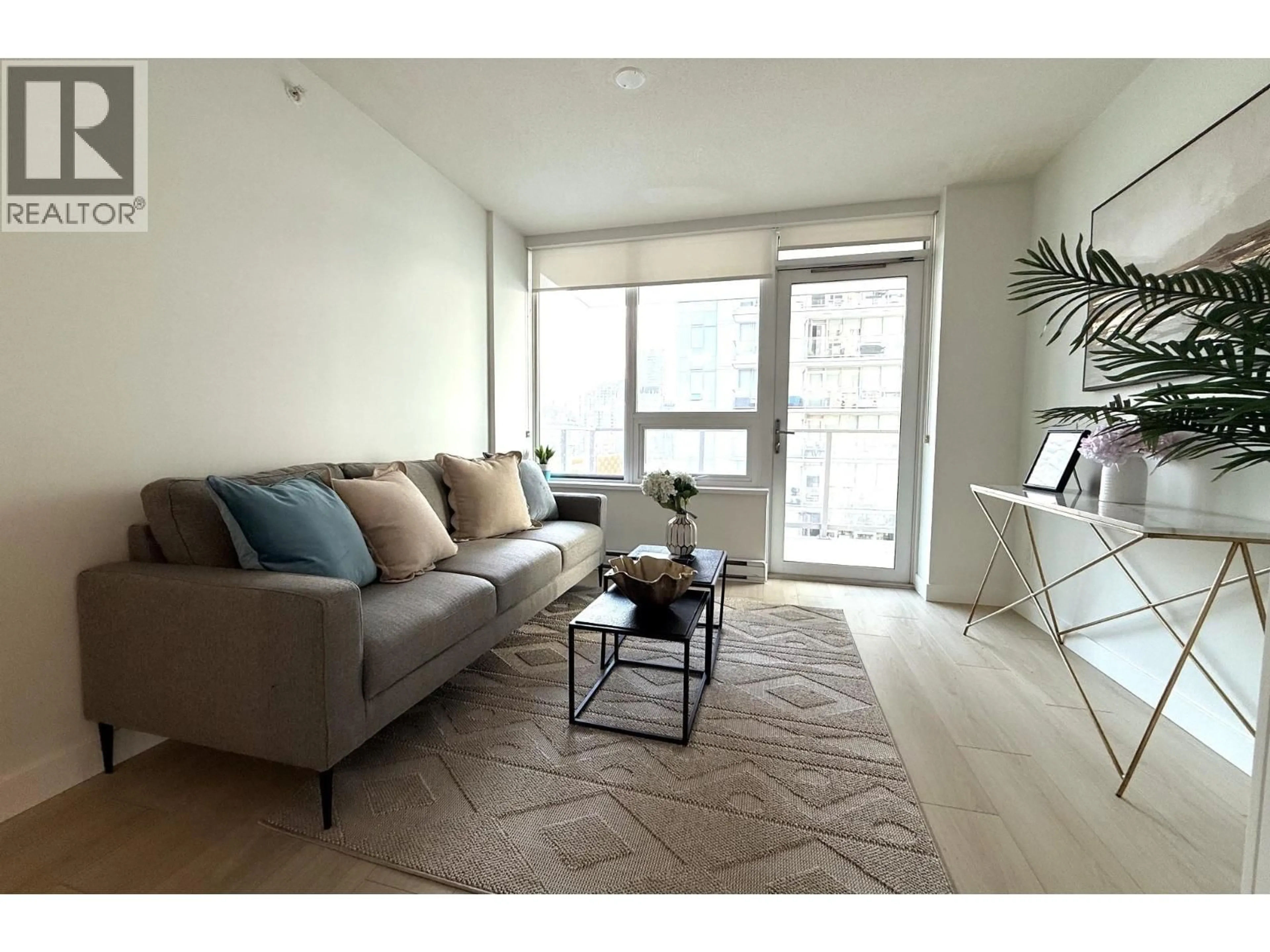 Living room with furniture, unknown for 1005 - 988 QUAYSIDE DRIVE, New Westminster British Columbia V3M0L5